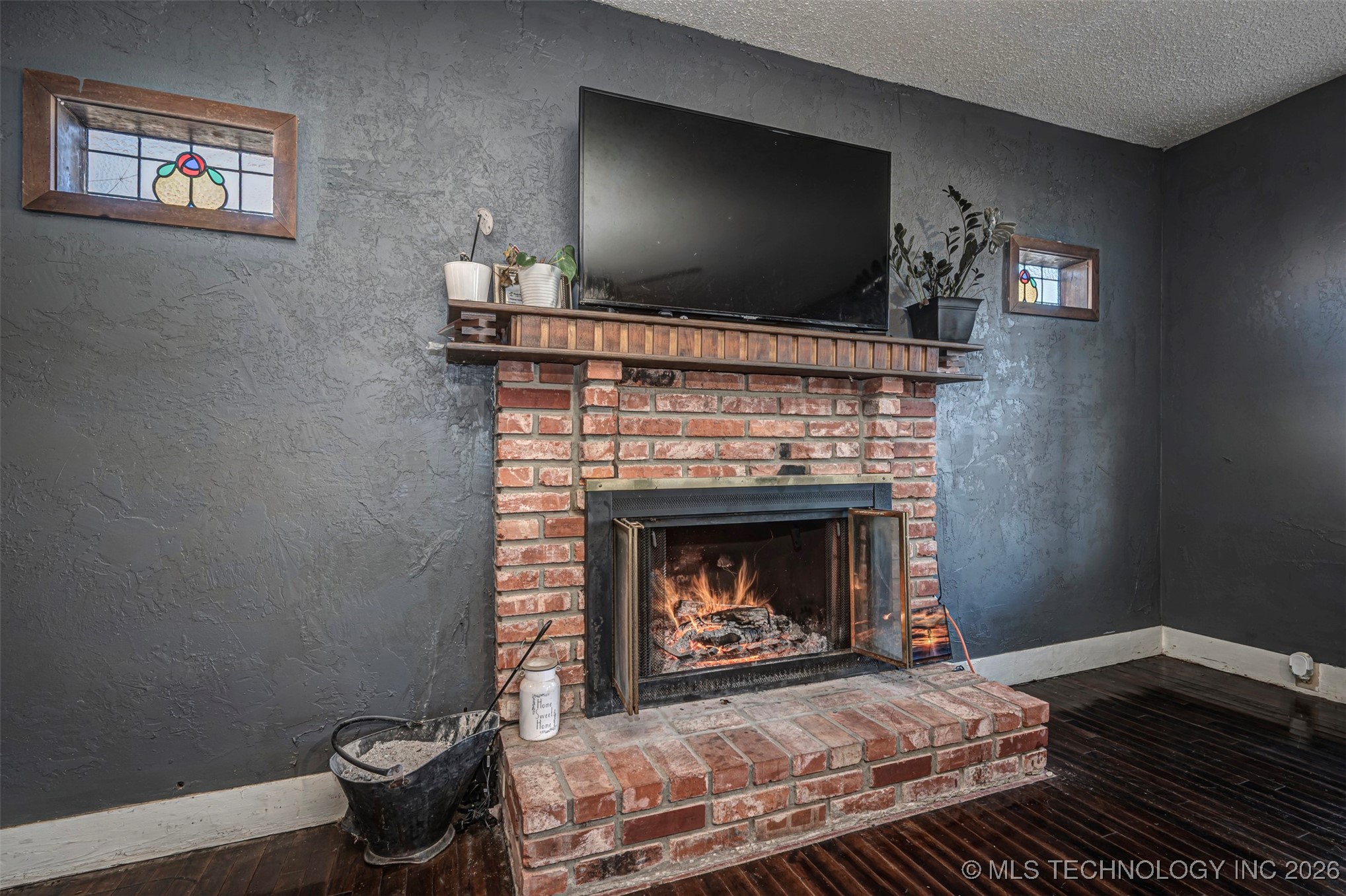 425 E Park Avenue Property Photo 6