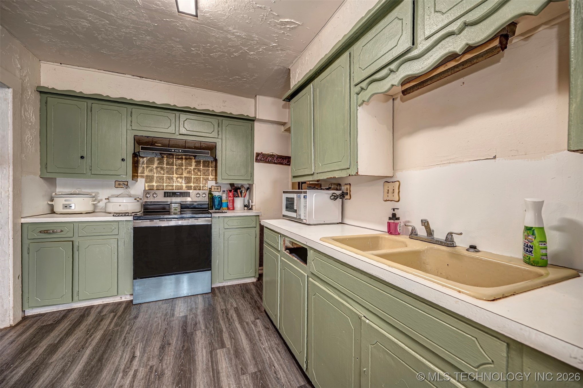 425 E Park Avenue Property Photo 12