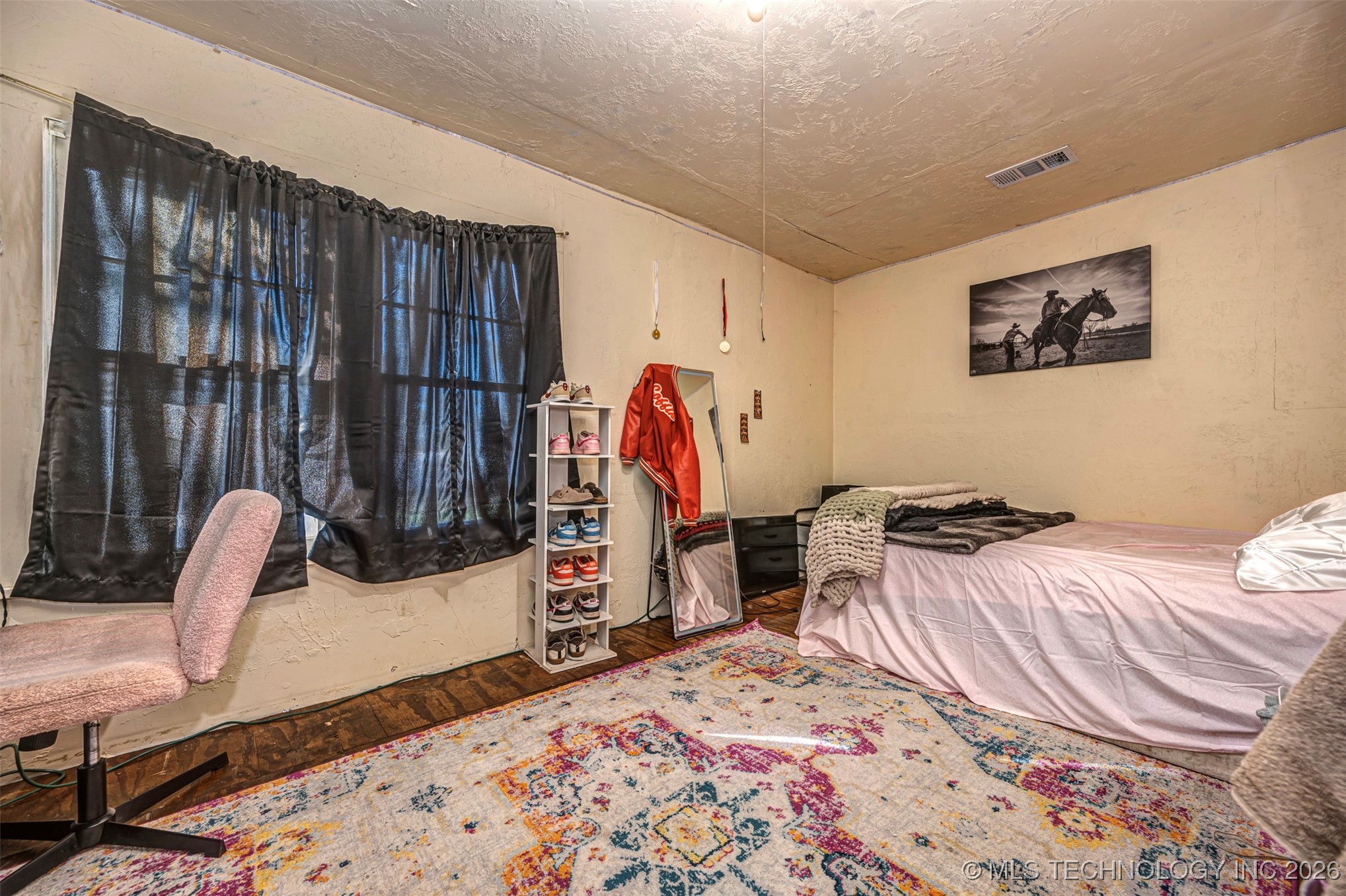 425 E Park Avenue Property Photo 17