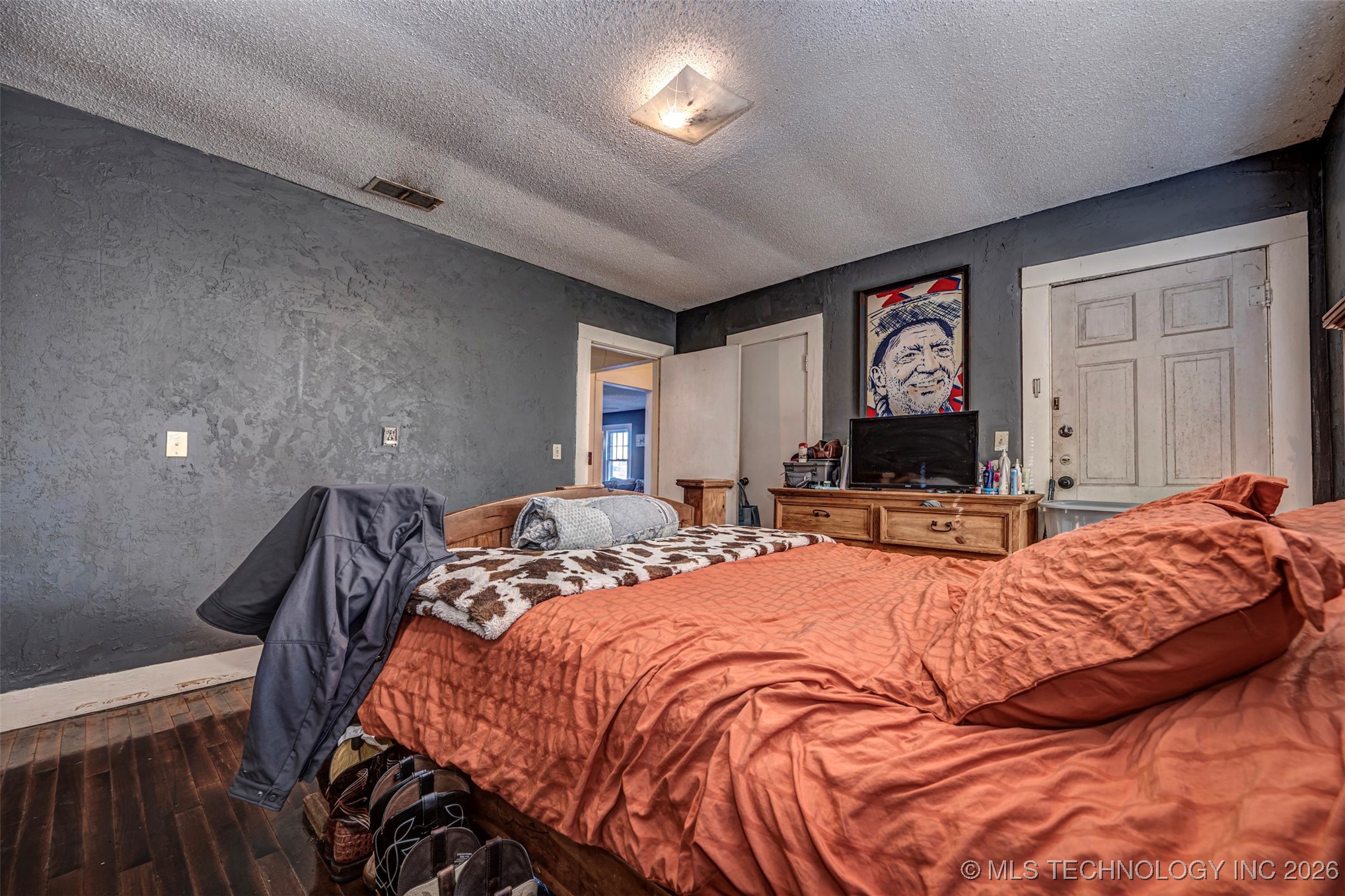 425 E Park Avenue Property Photo 19