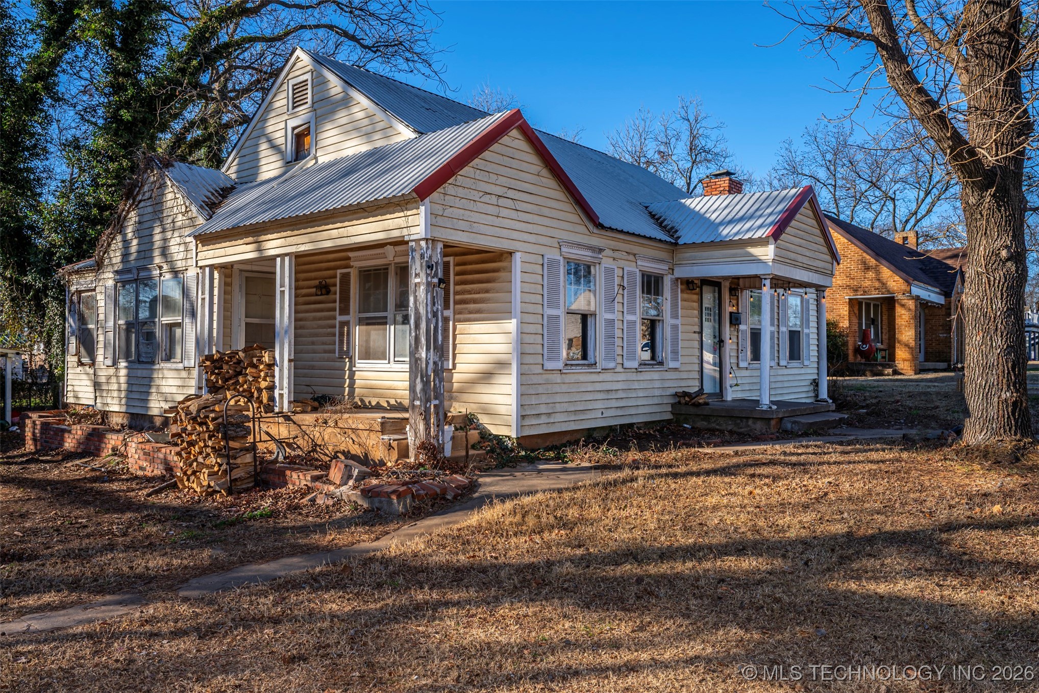 425 E Park Avenue Property Photo 27