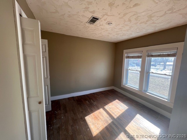 801 N Main Street Property Photo 9