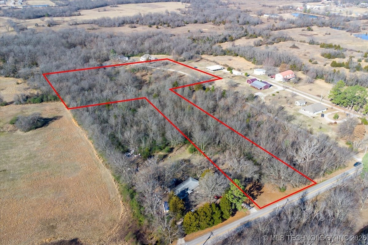 0003 S 4130 Road Property Photo 4