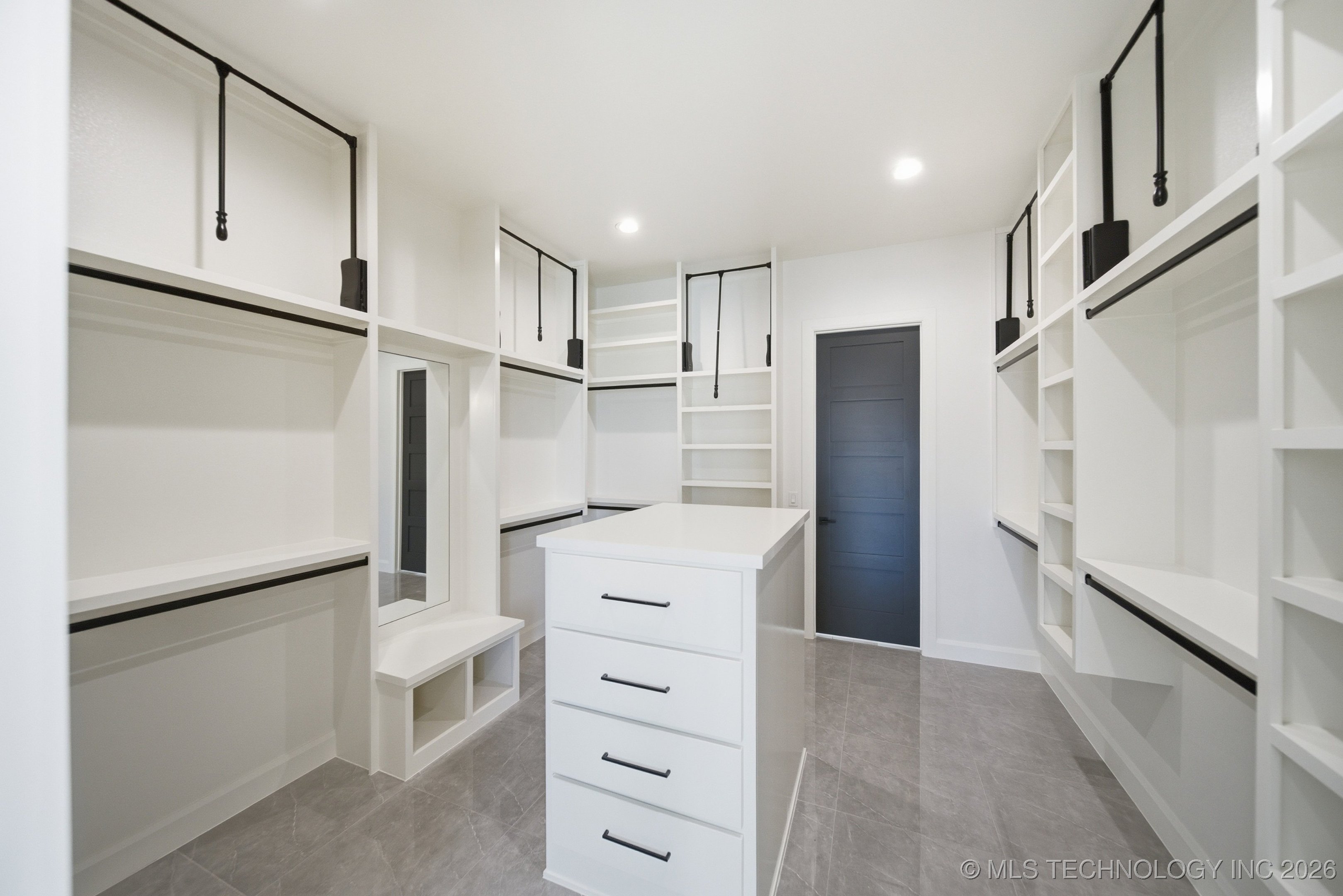 6711 E 153rd Street S Property Photo 21