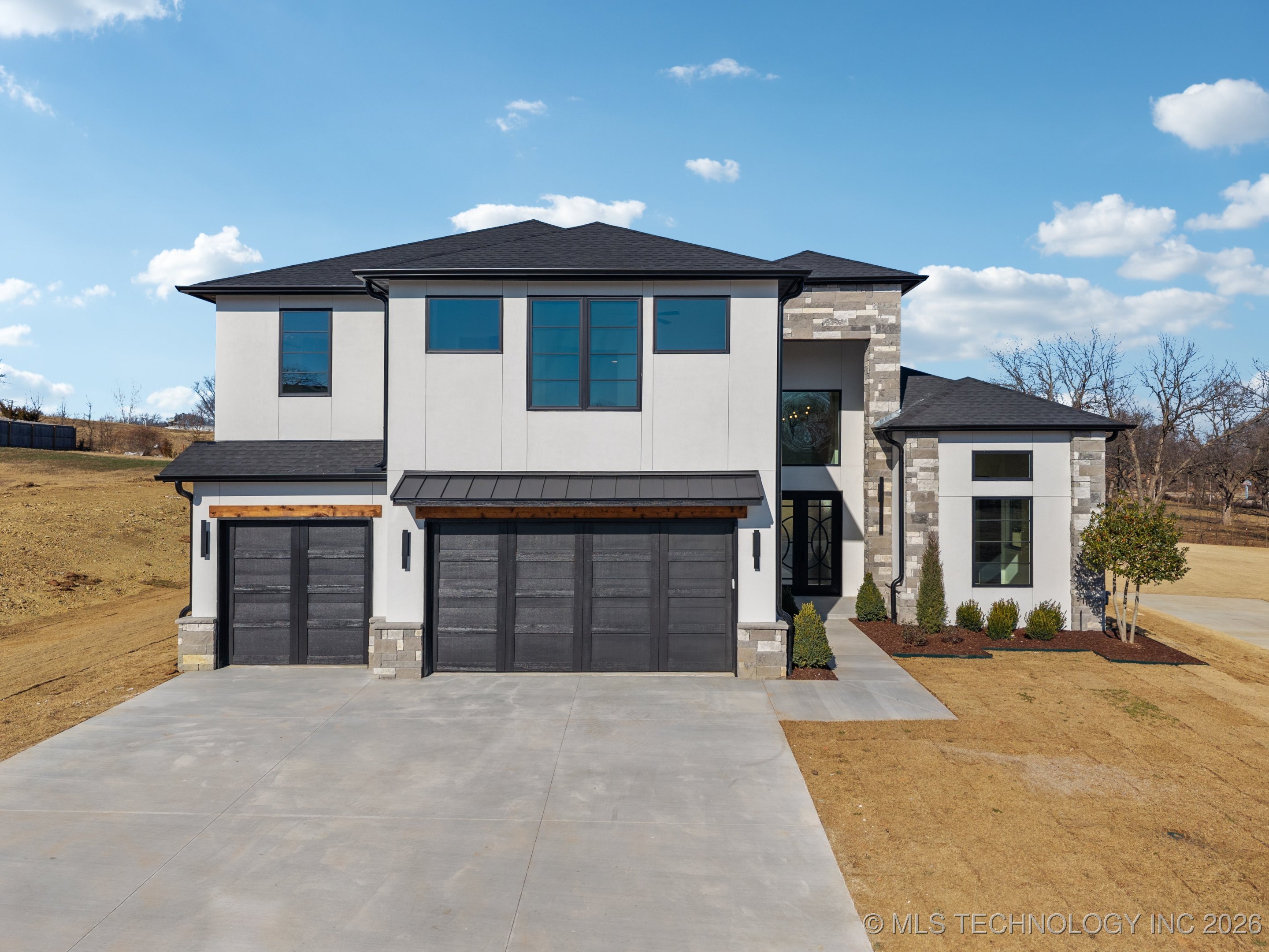 6711 E 153rd Street S Property Photo 54