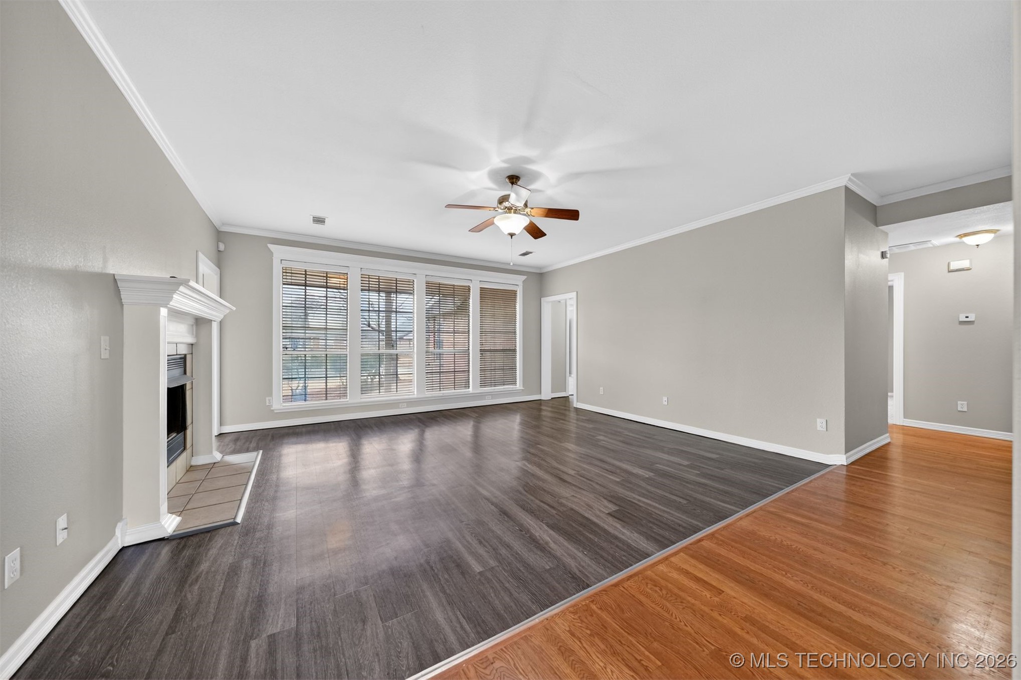 1907 W Rockport Place Property Photo 4