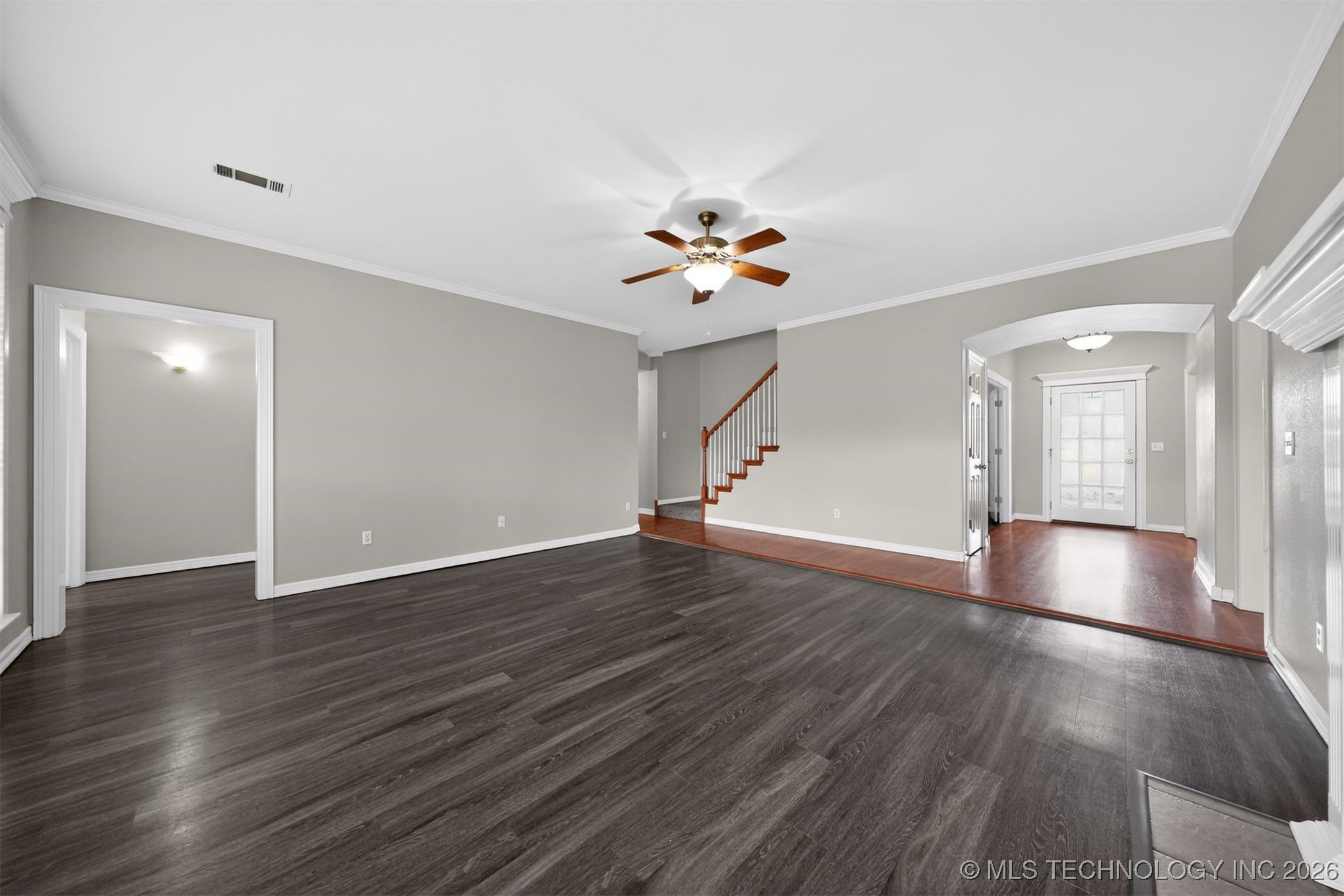 1907 W Rockport Place Property Photo 5