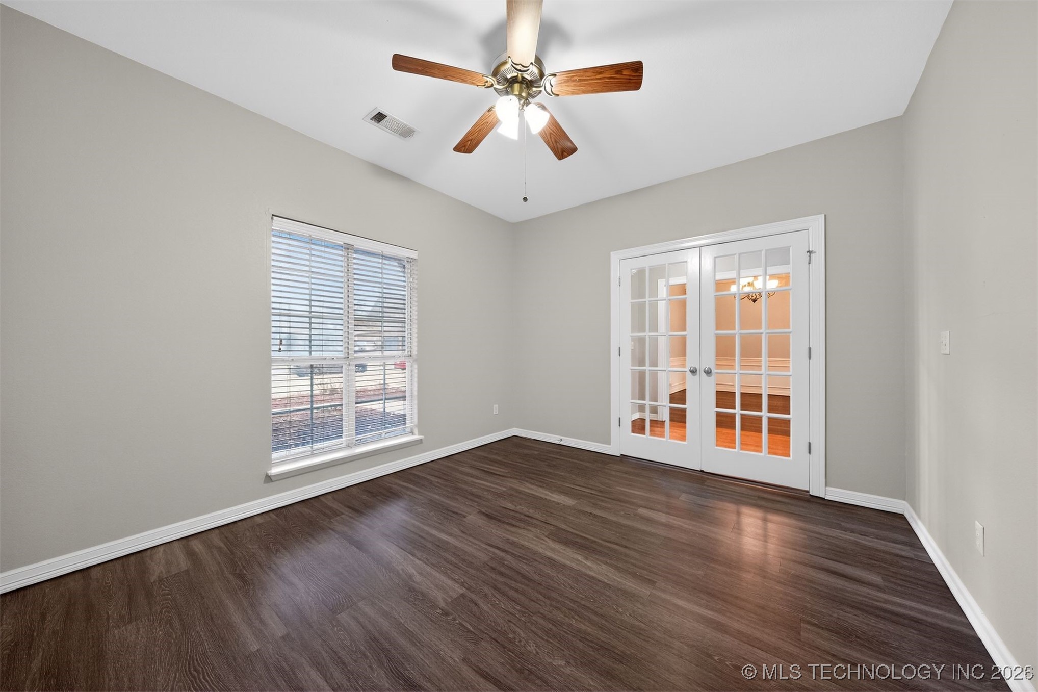 1907 W Rockport Place Property Photo 6