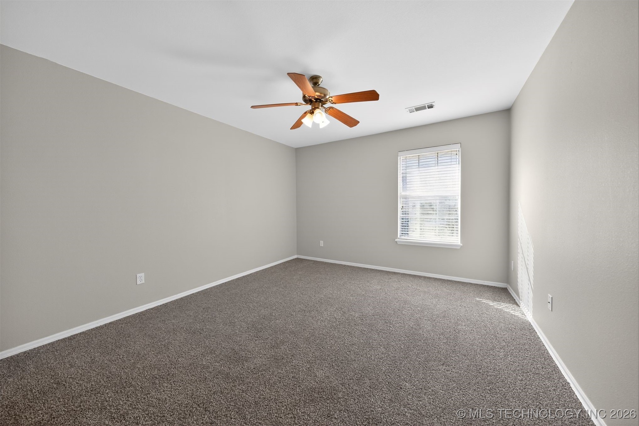 1907 W Rockport Place Property Photo 18