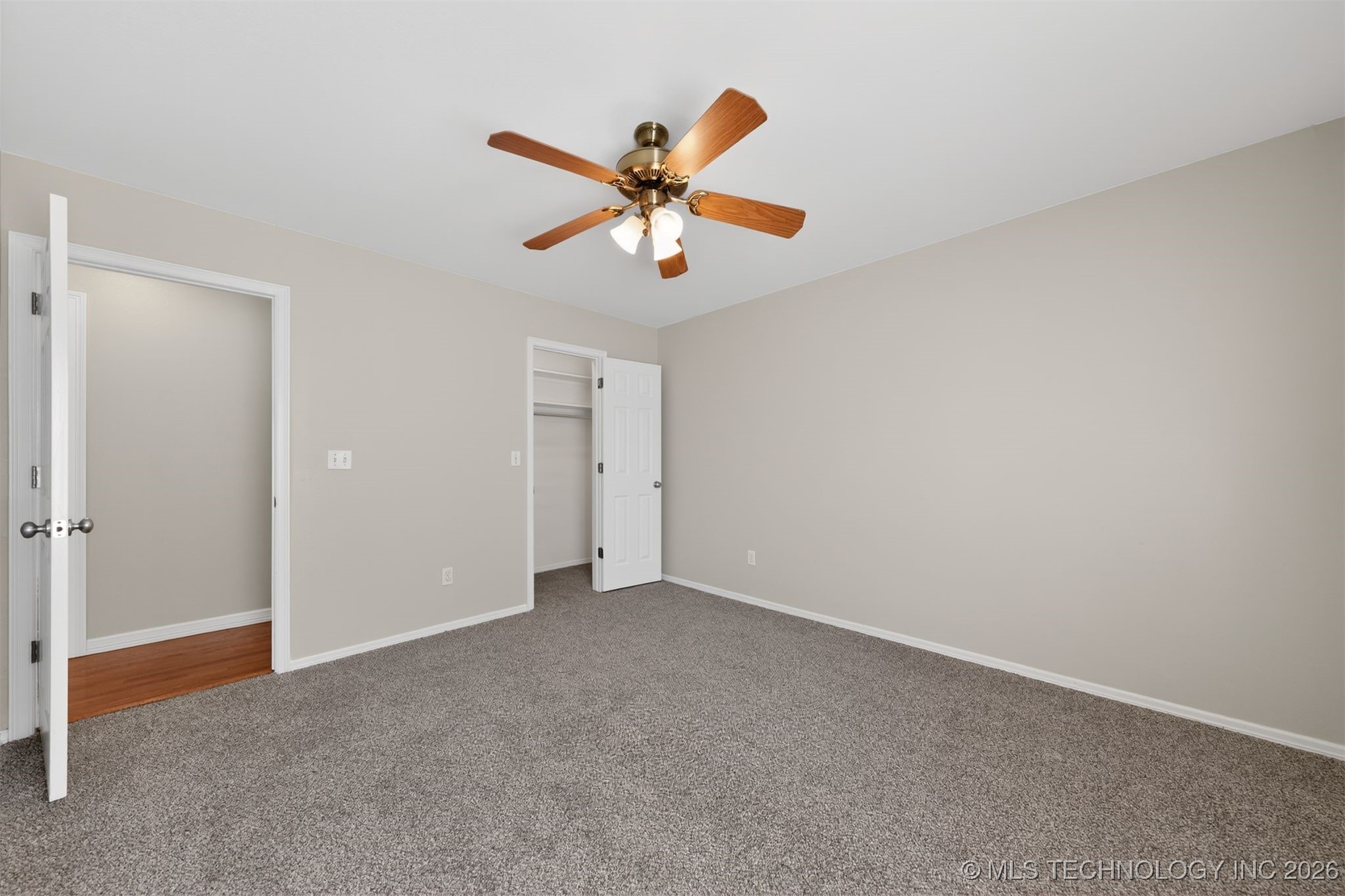 1907 W Rockport Place Property Photo 21