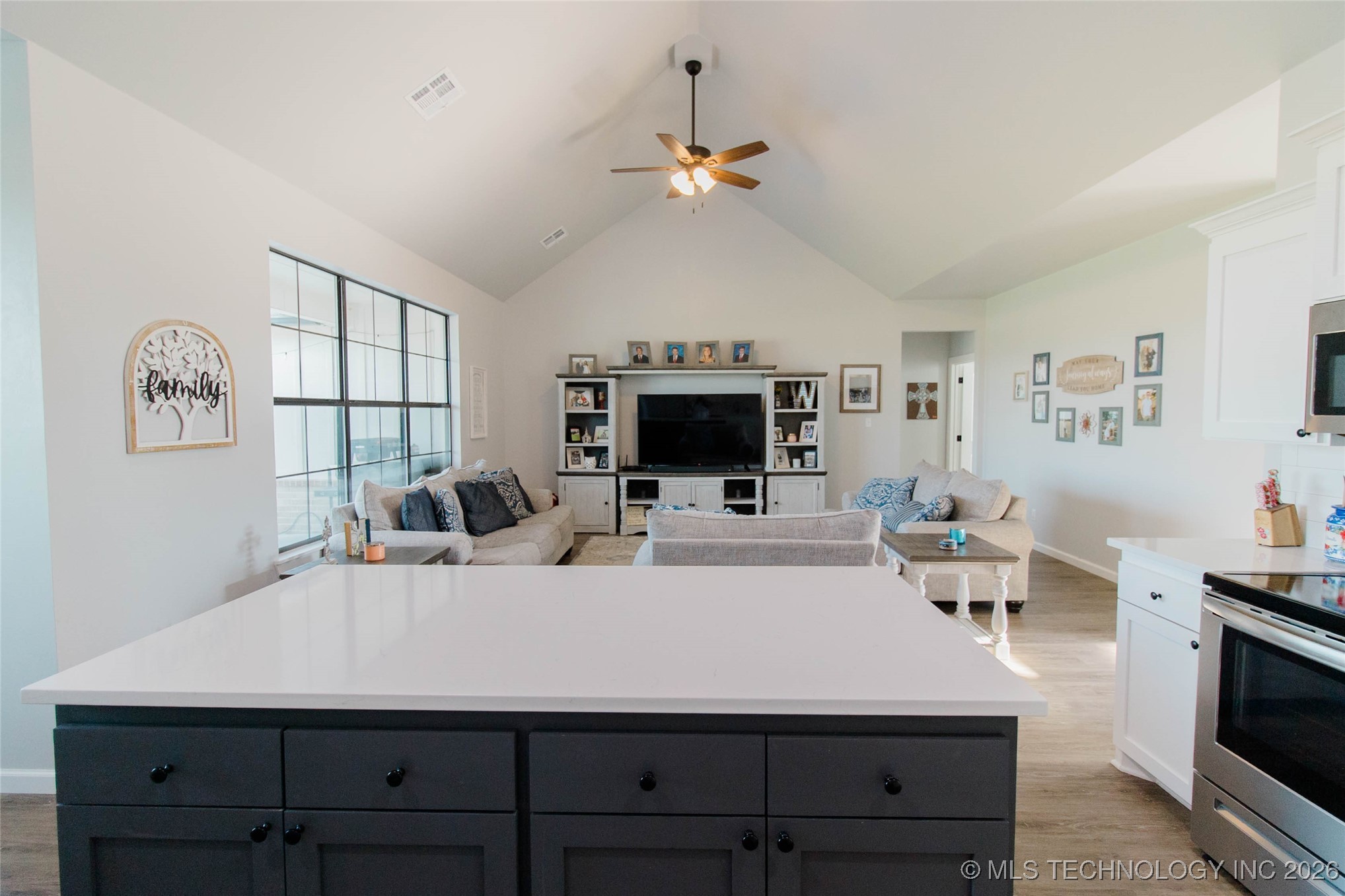 11940 County Road 3513 Property Photo 7