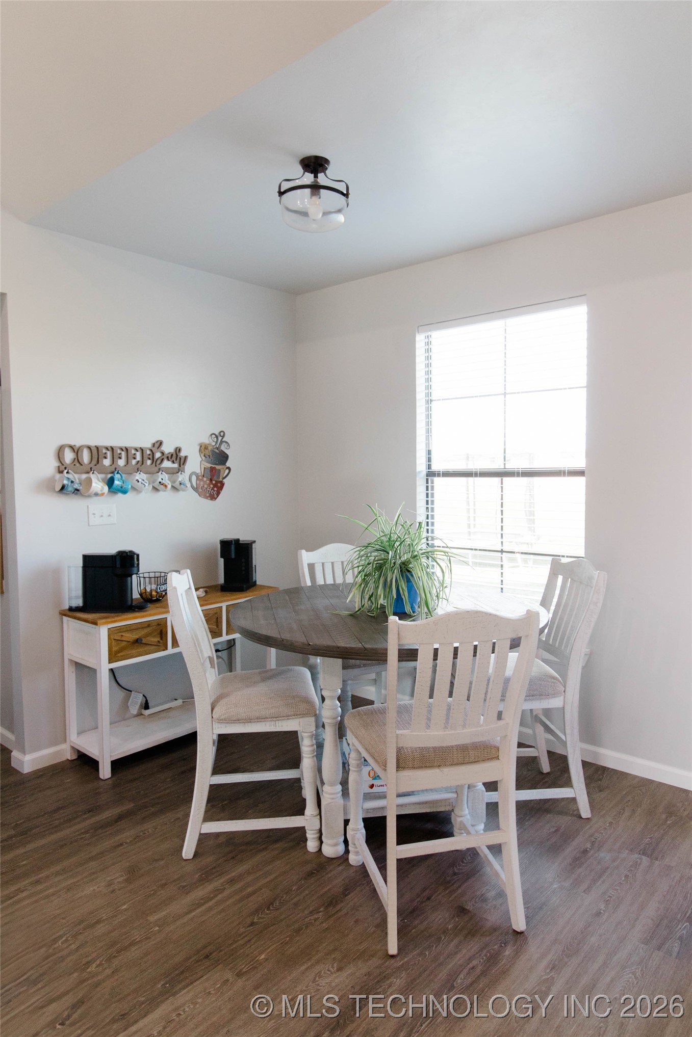 11940 County Road 3513 Property Photo 10