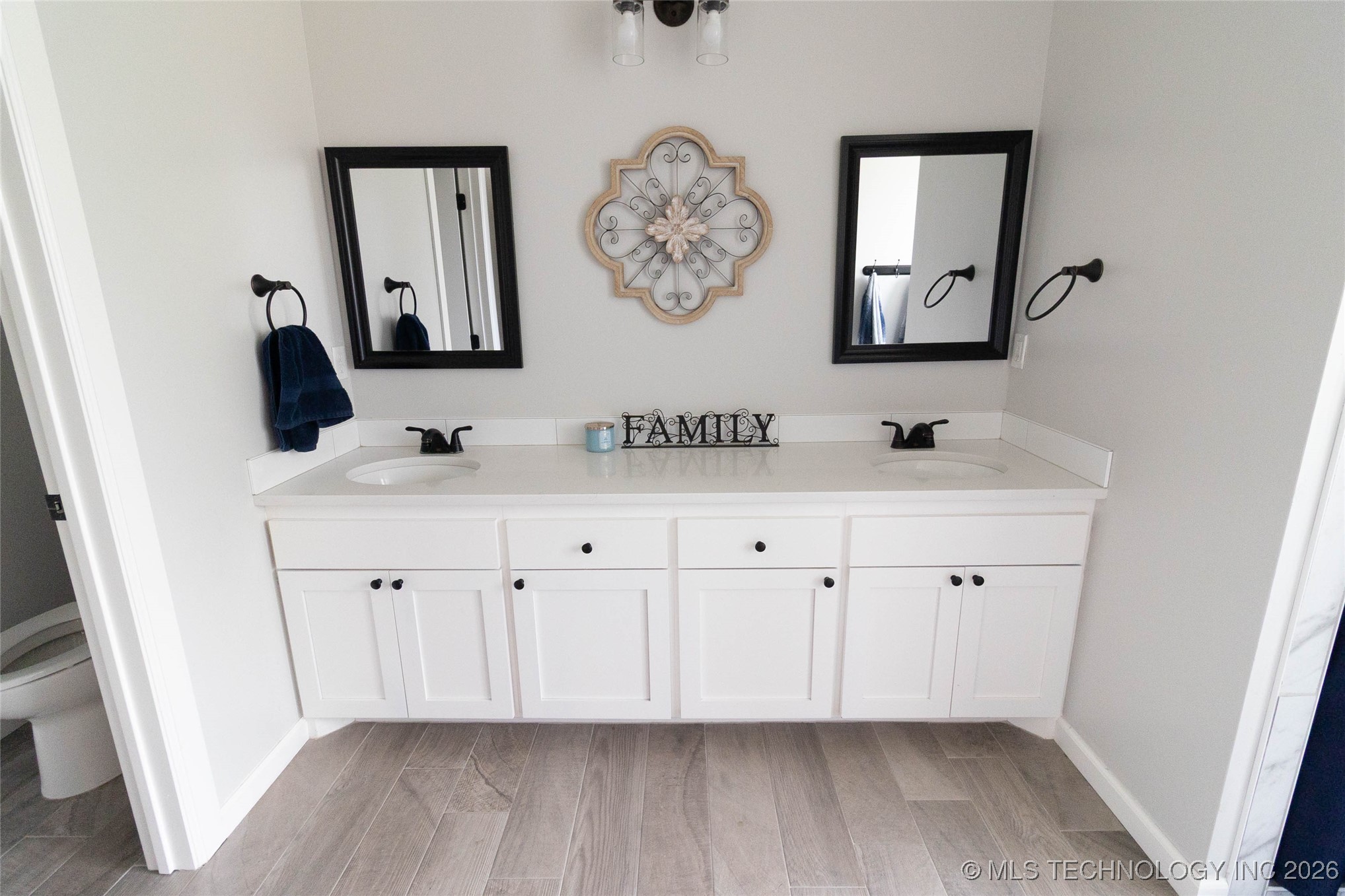 11940 County Road 3513 Property Photo 12