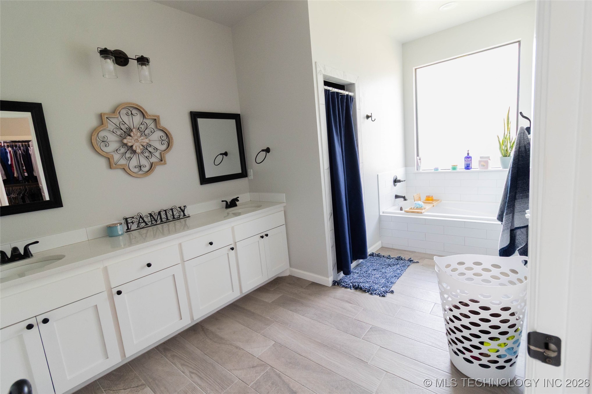 11940 County Road 3513 Property Photo 13