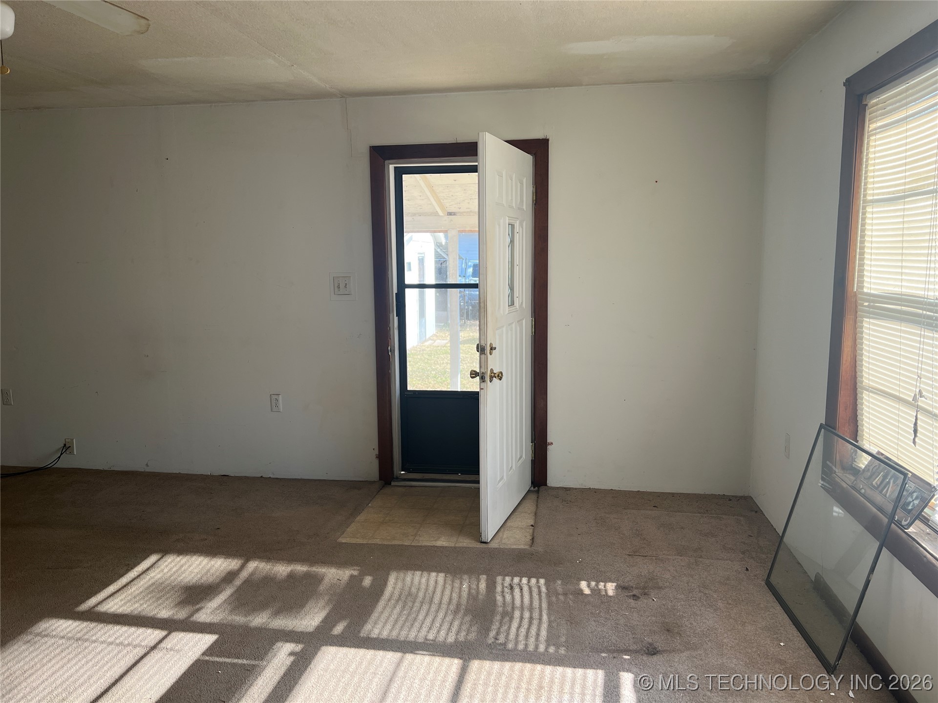 710 Randal Street Property Photo 8