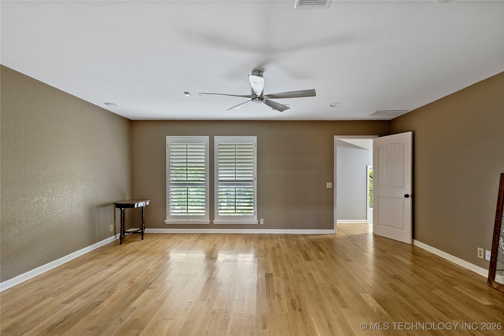 7665 S Quebec Avenue Property Photo 11