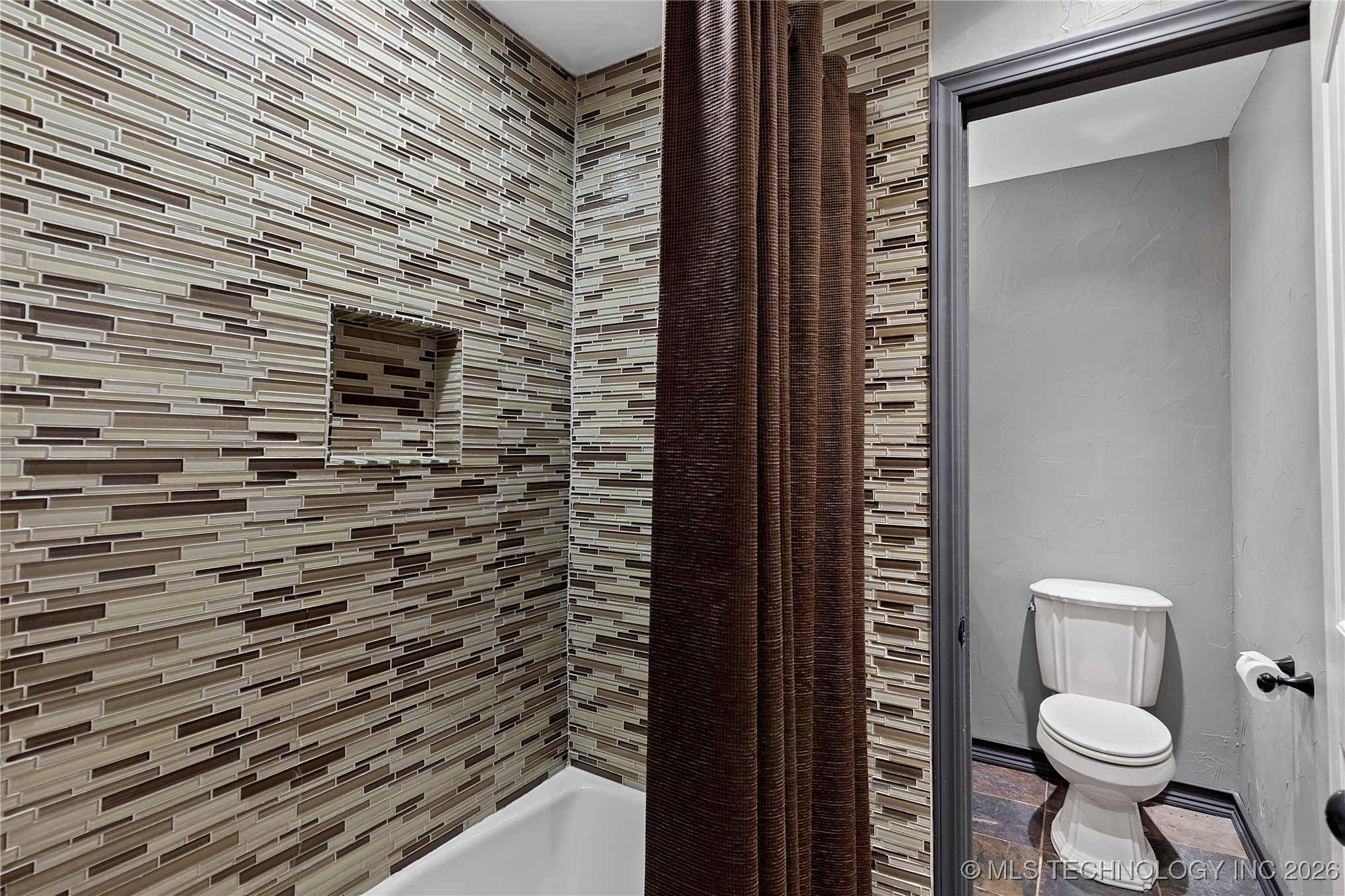 7665 S Quebec Avenue Property Photo 21