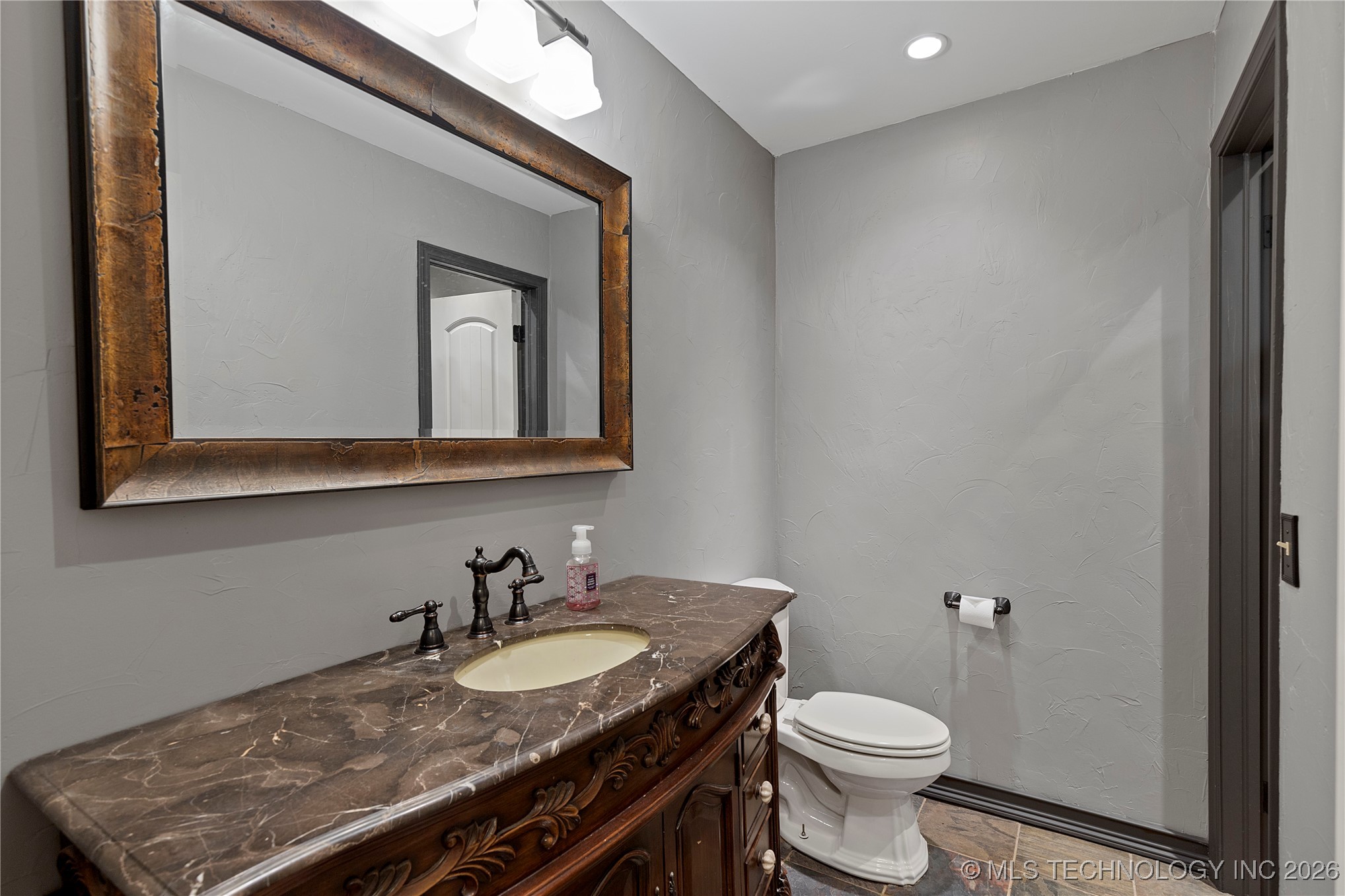 7665 S Quebec Avenue Property Photo 22