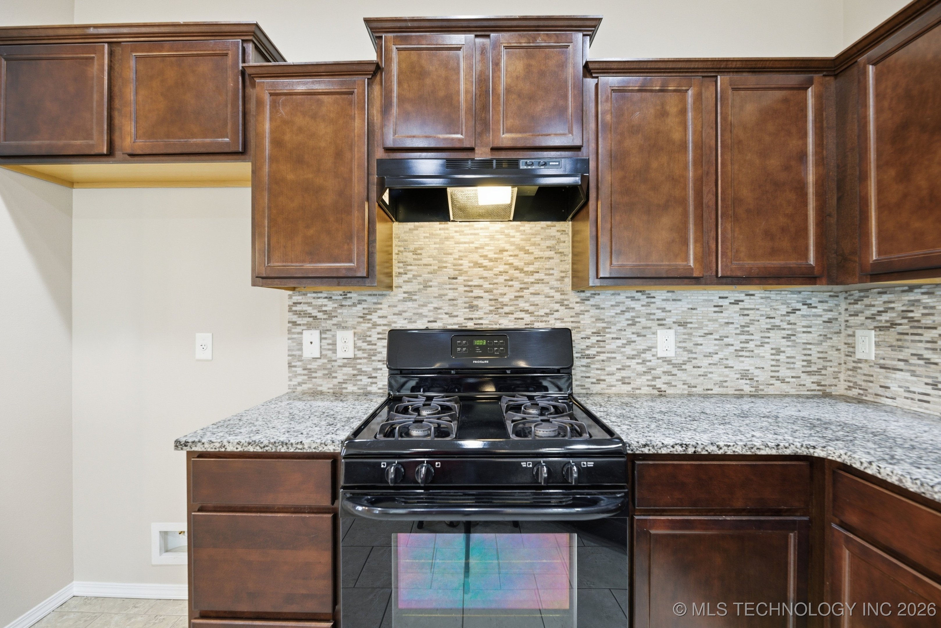 2605 W Glendale Street Property Photo 10