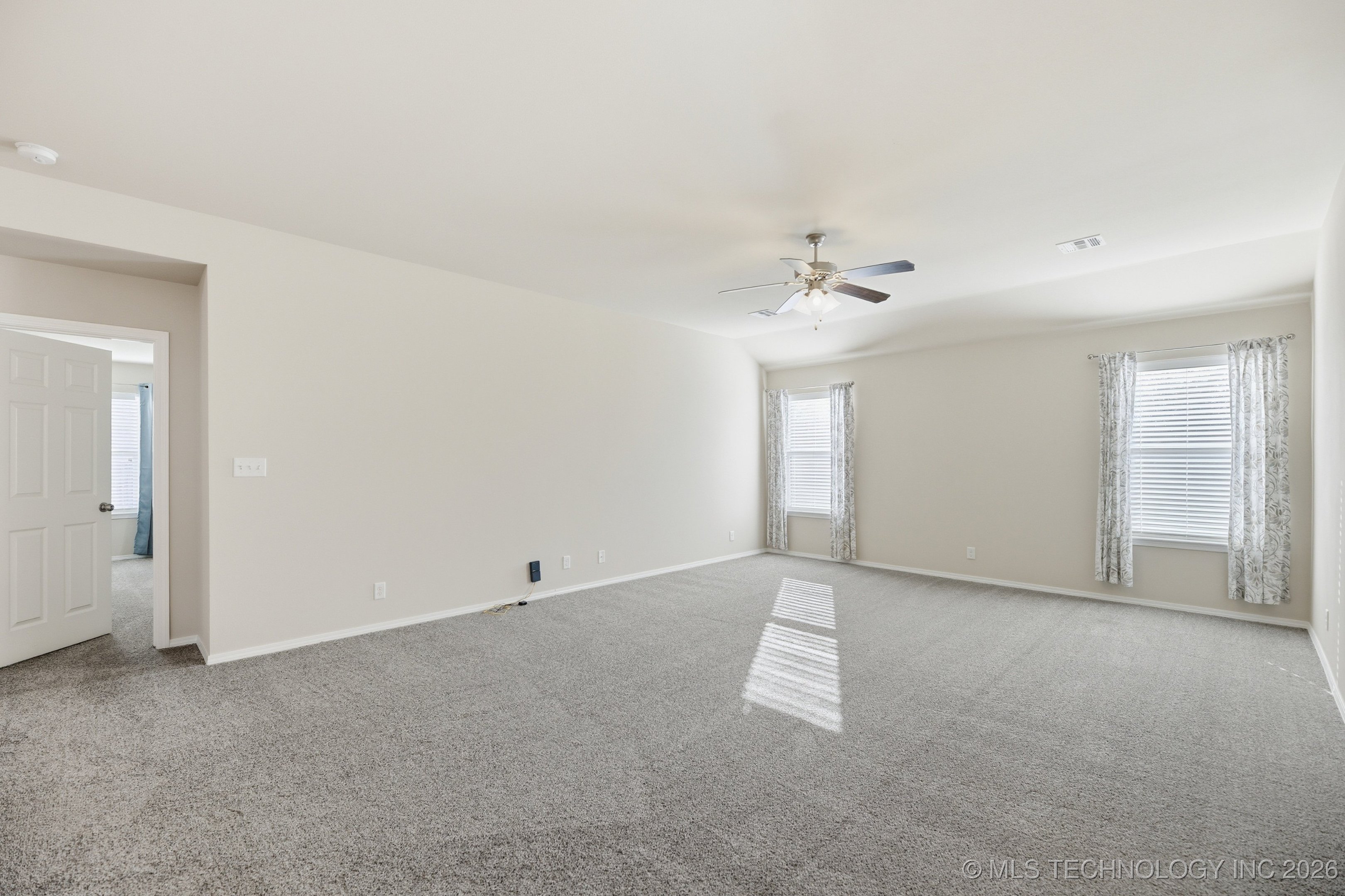 2605 W Glendale Street Property Photo 12