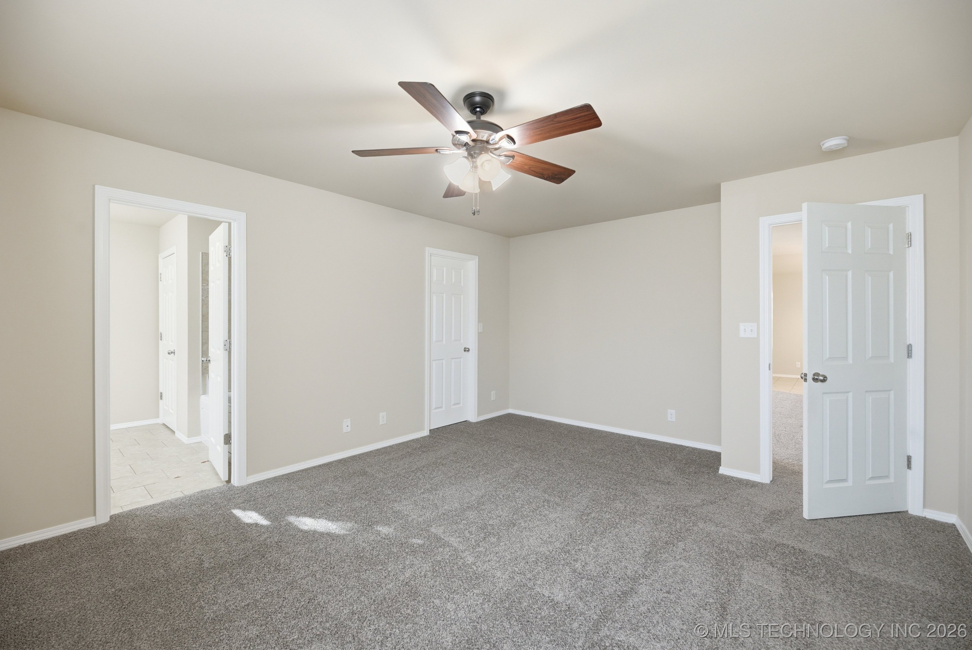 2605 W Glendale Street Property Photo 14