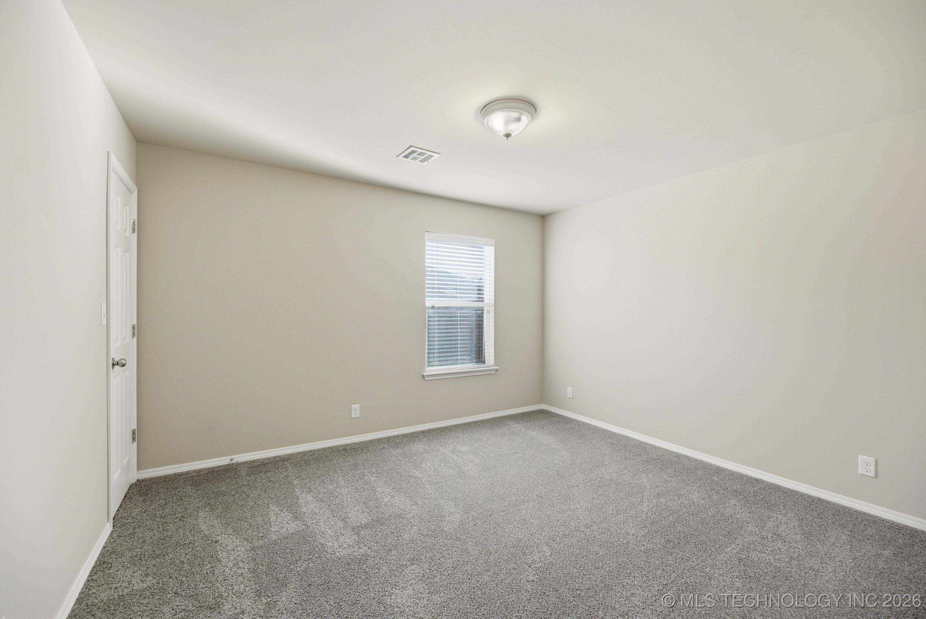 2605 W Glendale Street Property Photo 20