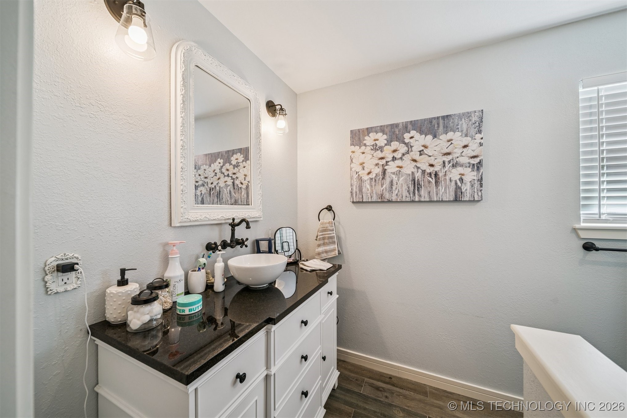 10610 E 96th Place North Property Photo 2