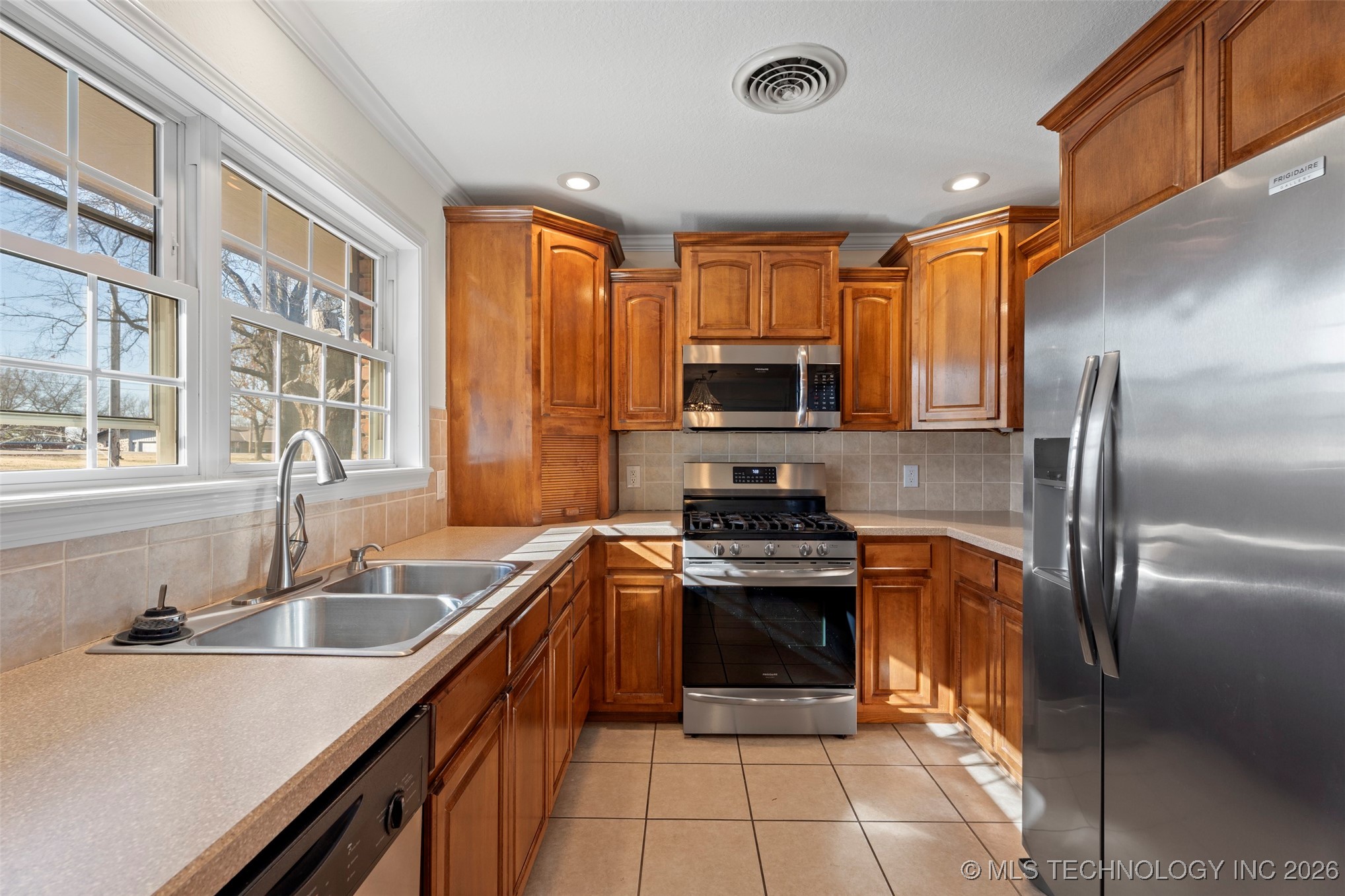 17837 E Brady Street Property Photo 7