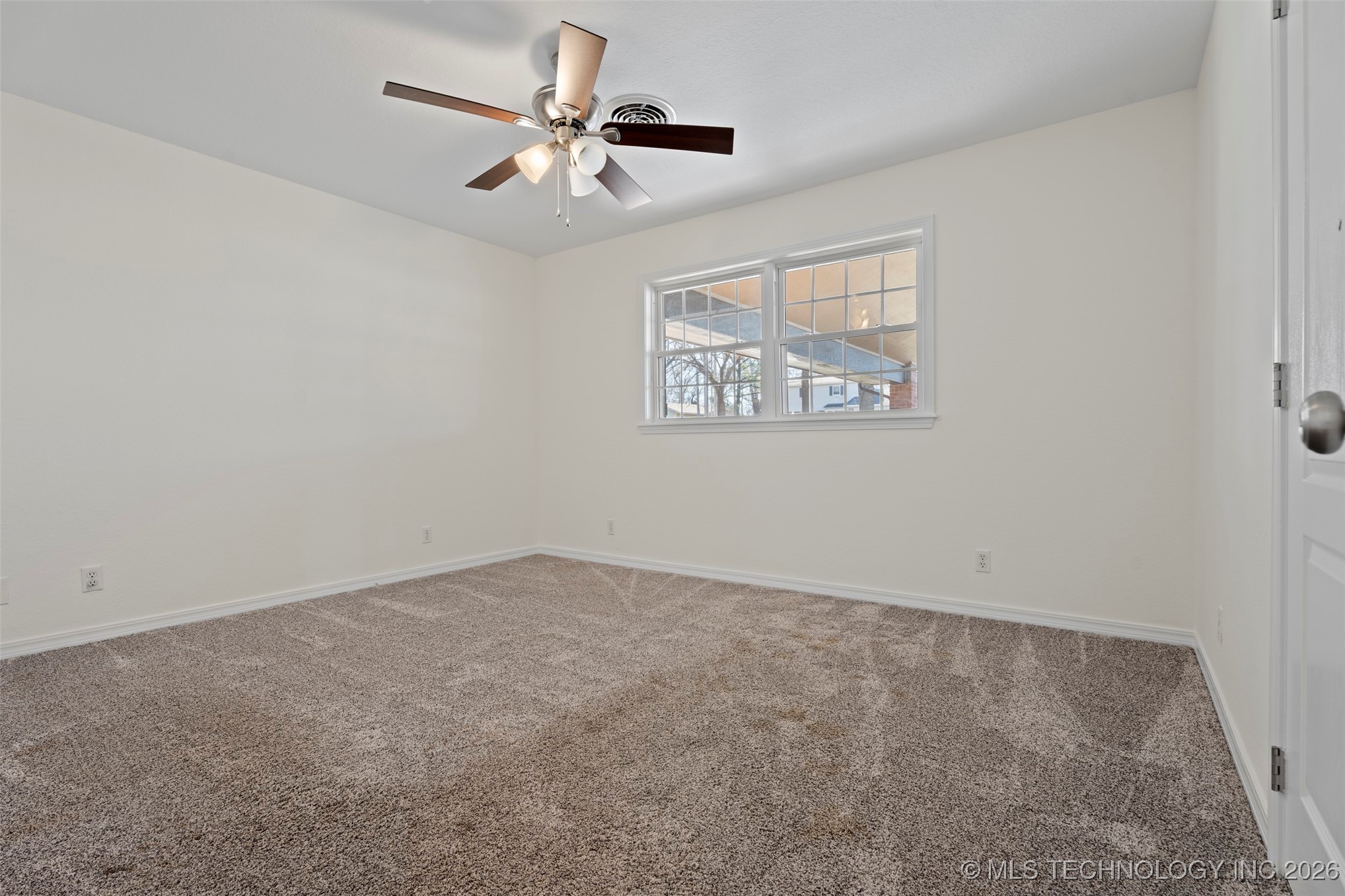 17837 E Brady Street Property Photo 14