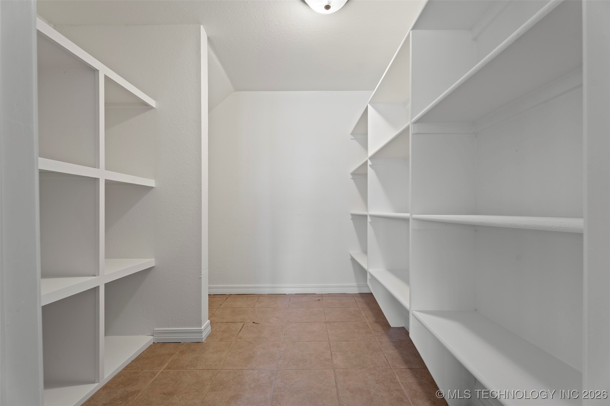 17837 E Brady Street Property Photo 28