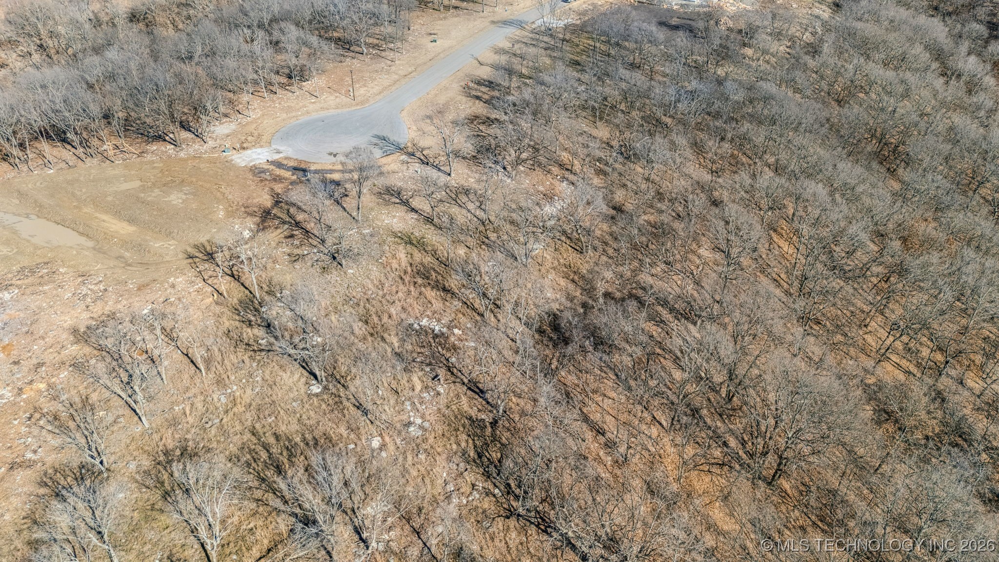 5827 N Eagle Road Property Photo 7