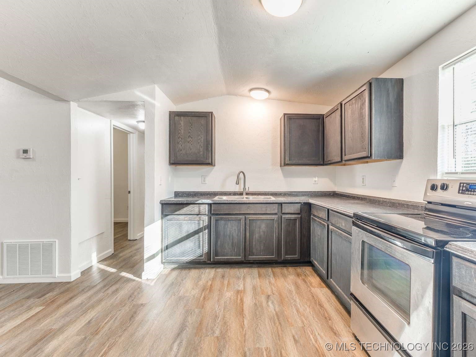 2828 E 45th Street North Property Photo 4