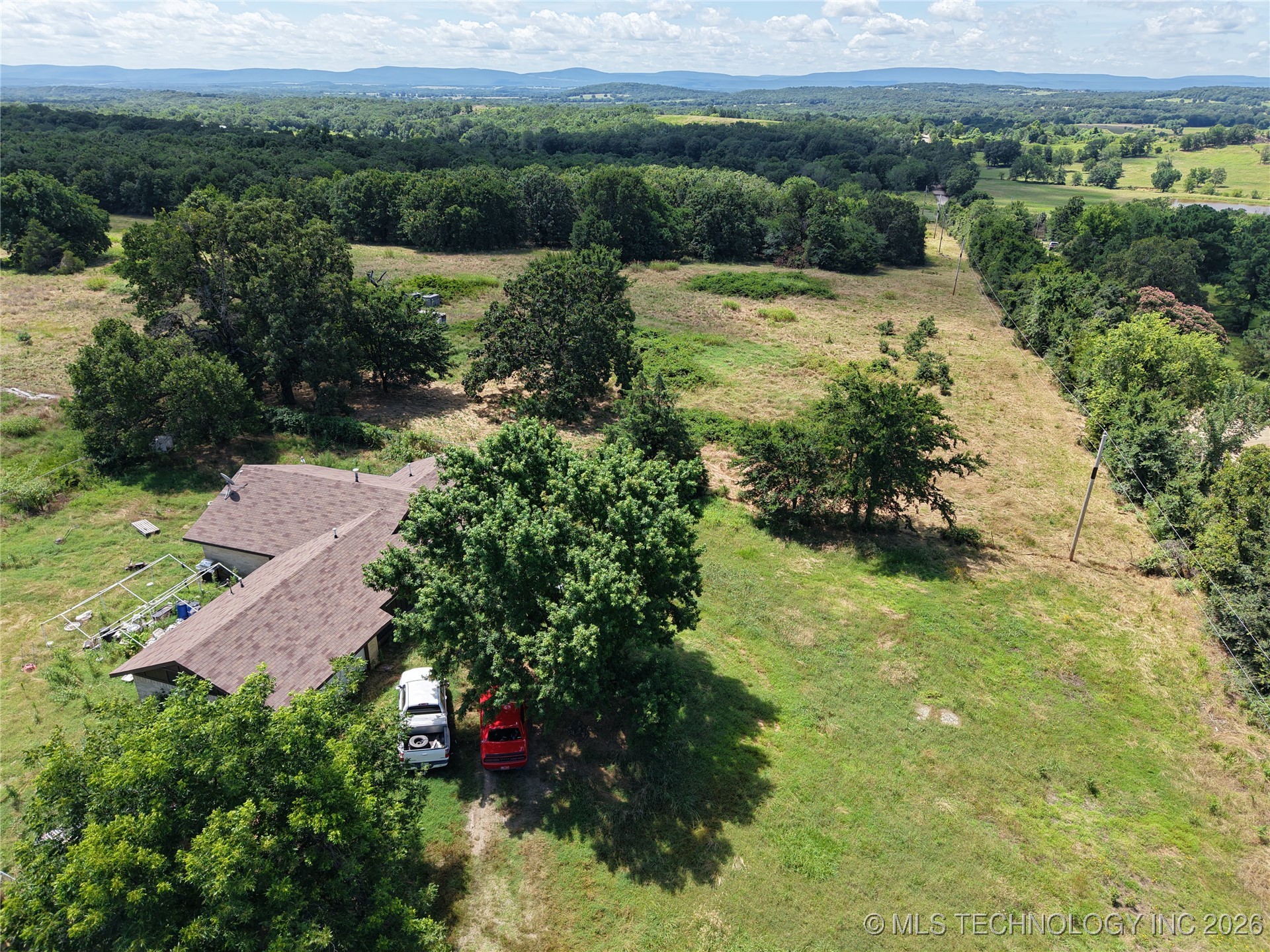 30332 S Vfw Road Property Photo 2