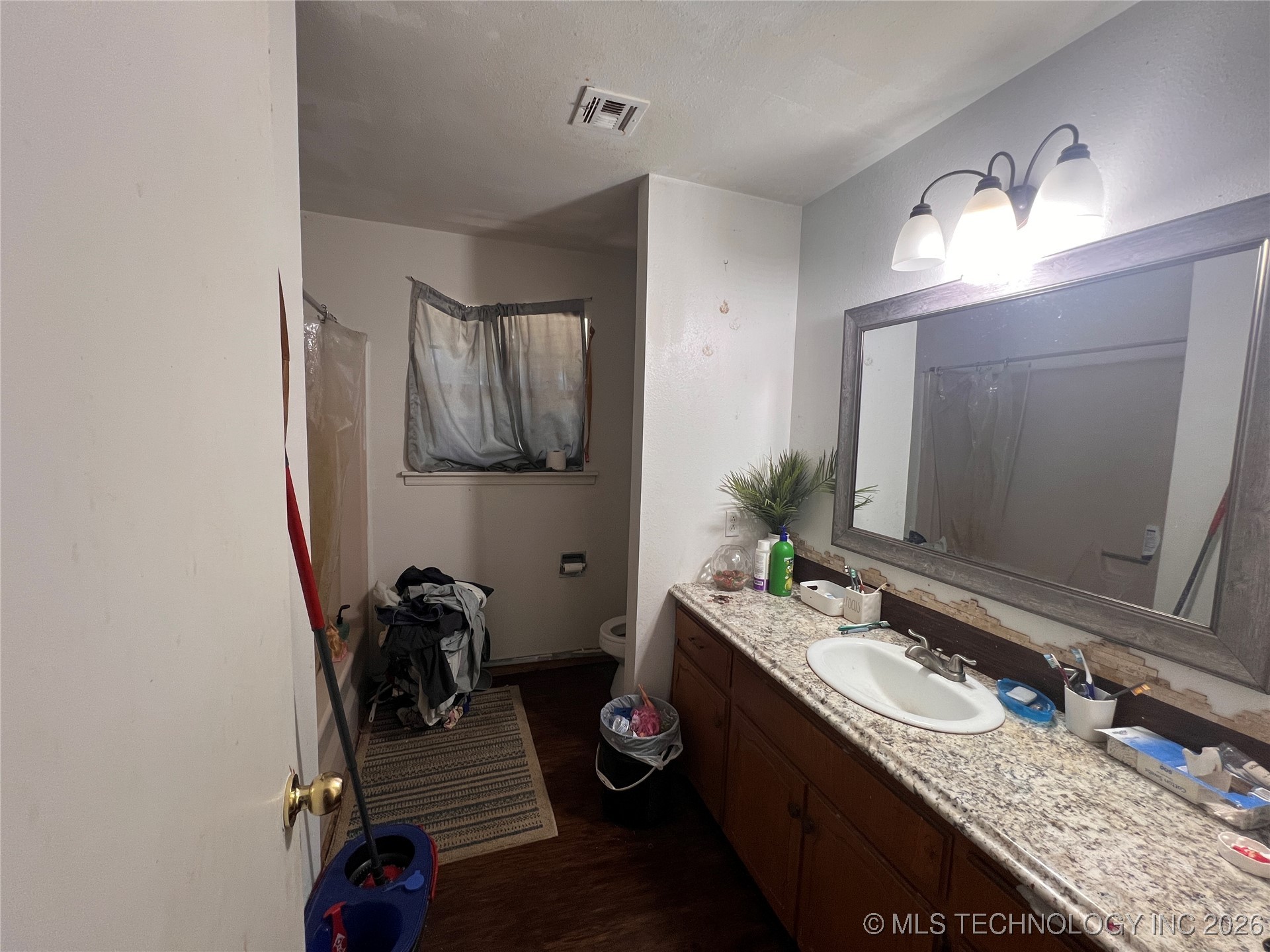 30332 S Vfw Road Property Photo 16