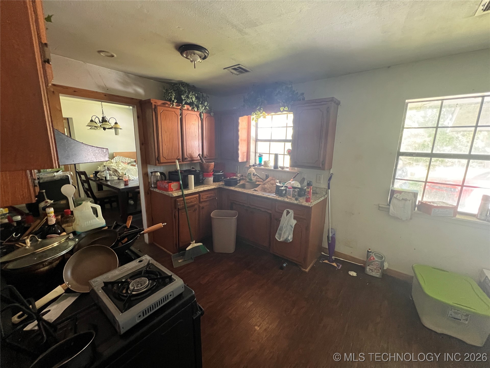 30332 S Vfw Road Property Photo 18