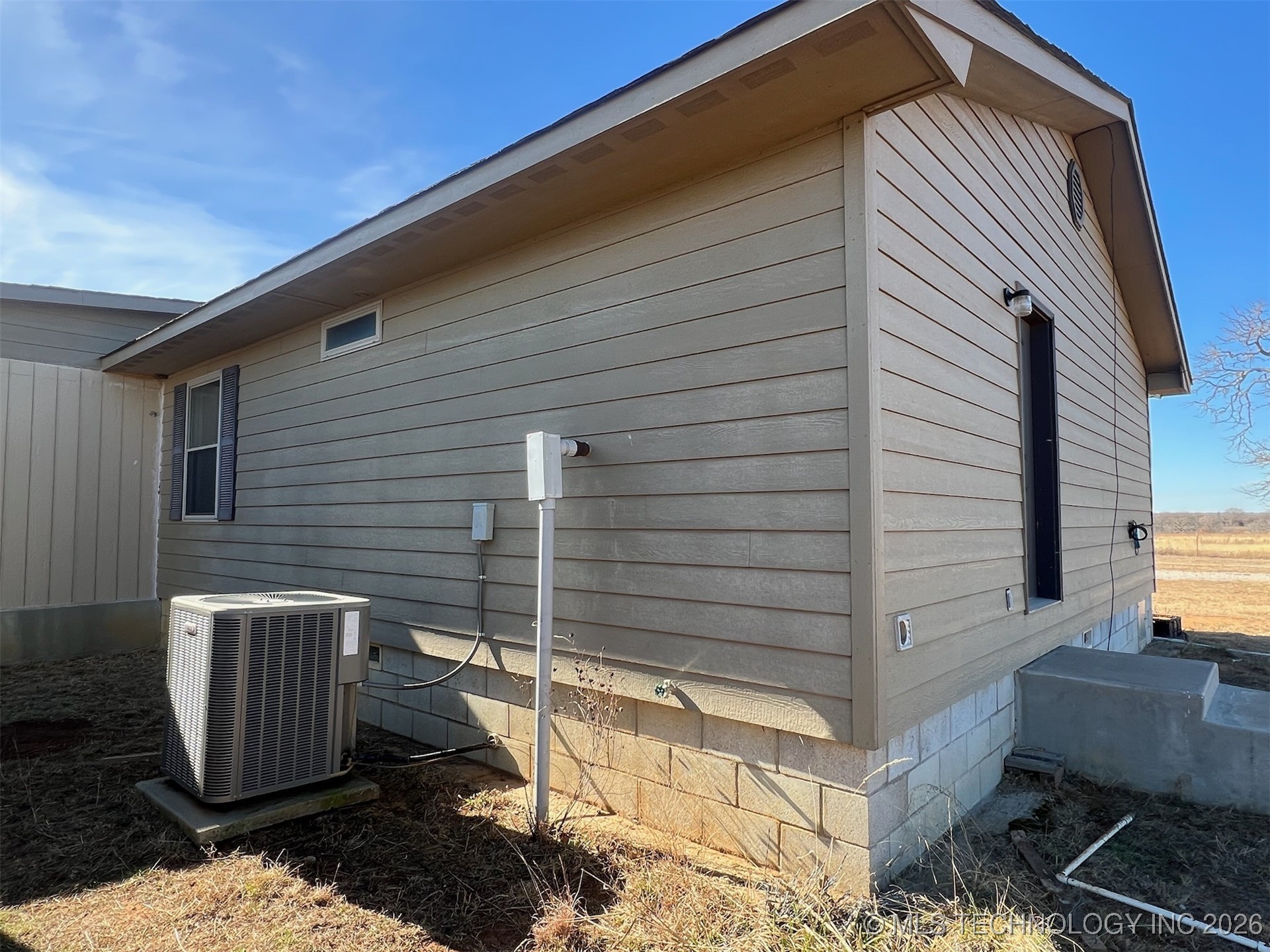 179104 N 3030 Road Property Photo 8