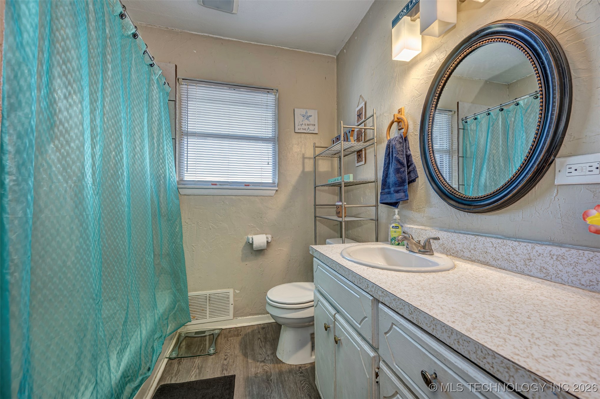 510 Campbell Property Photo 21