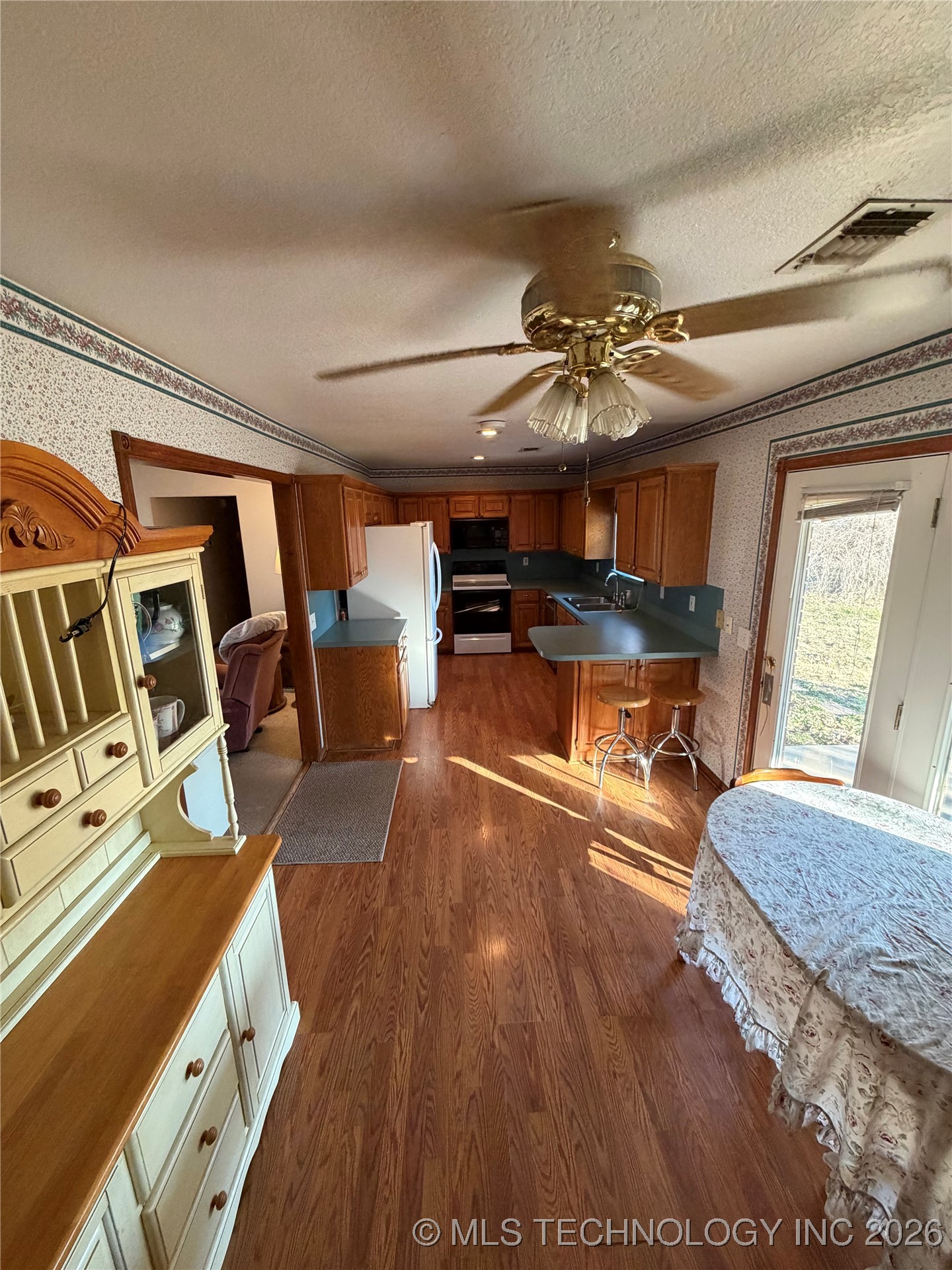 133 Sierra Street Property Photo 5