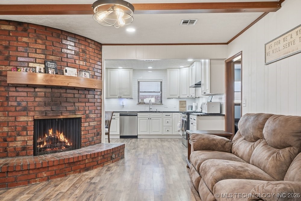 2603 S 108th East Avenue Property Photo 3