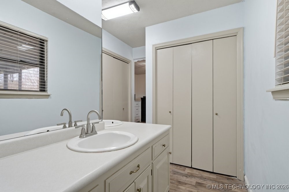 2603 S 108th East Avenue Property Photo 16