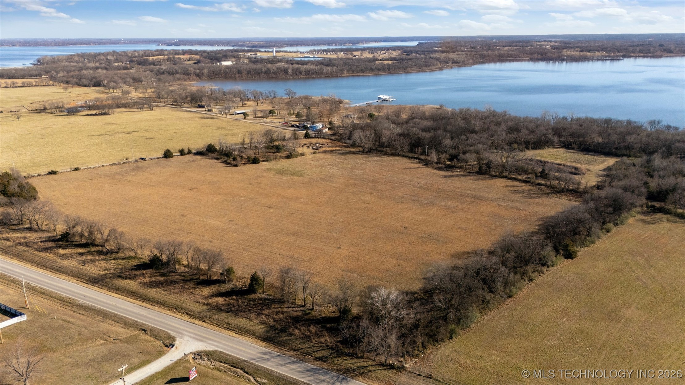 Hwy 85a Property Photo 3