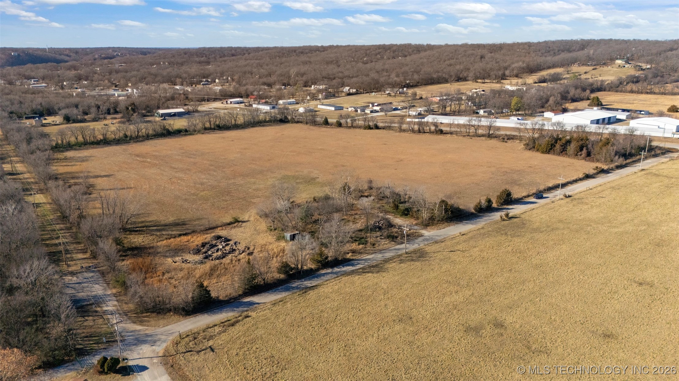 Hwy 85a Property Photo 6