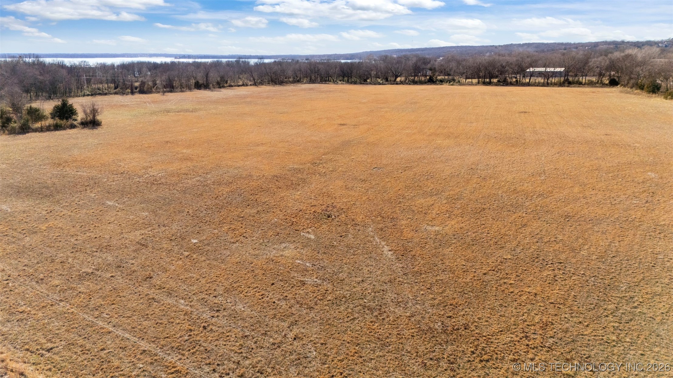 Hwy 85a Property Photo 7