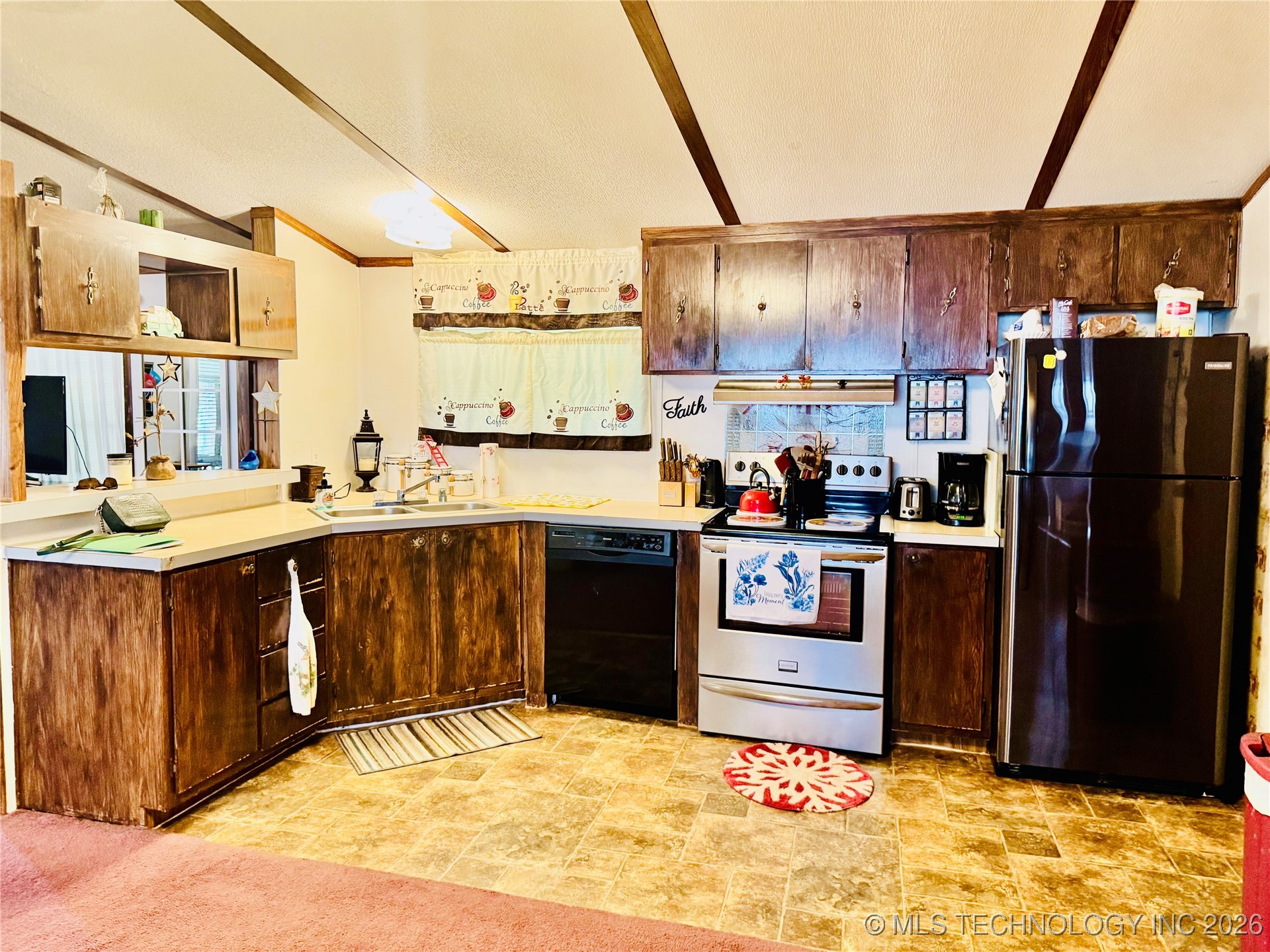 16092 Donna Lane Property Photo 20