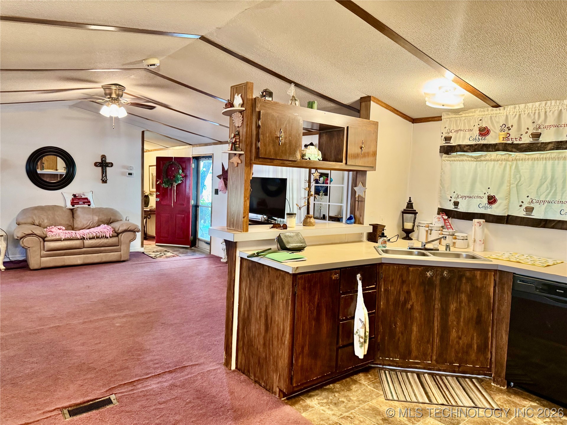 16092 Donna Lane Property Photo 21