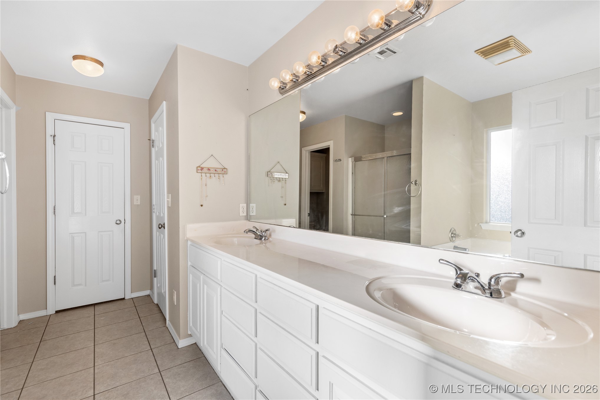 10311 E 97th Court N Property Photo 15