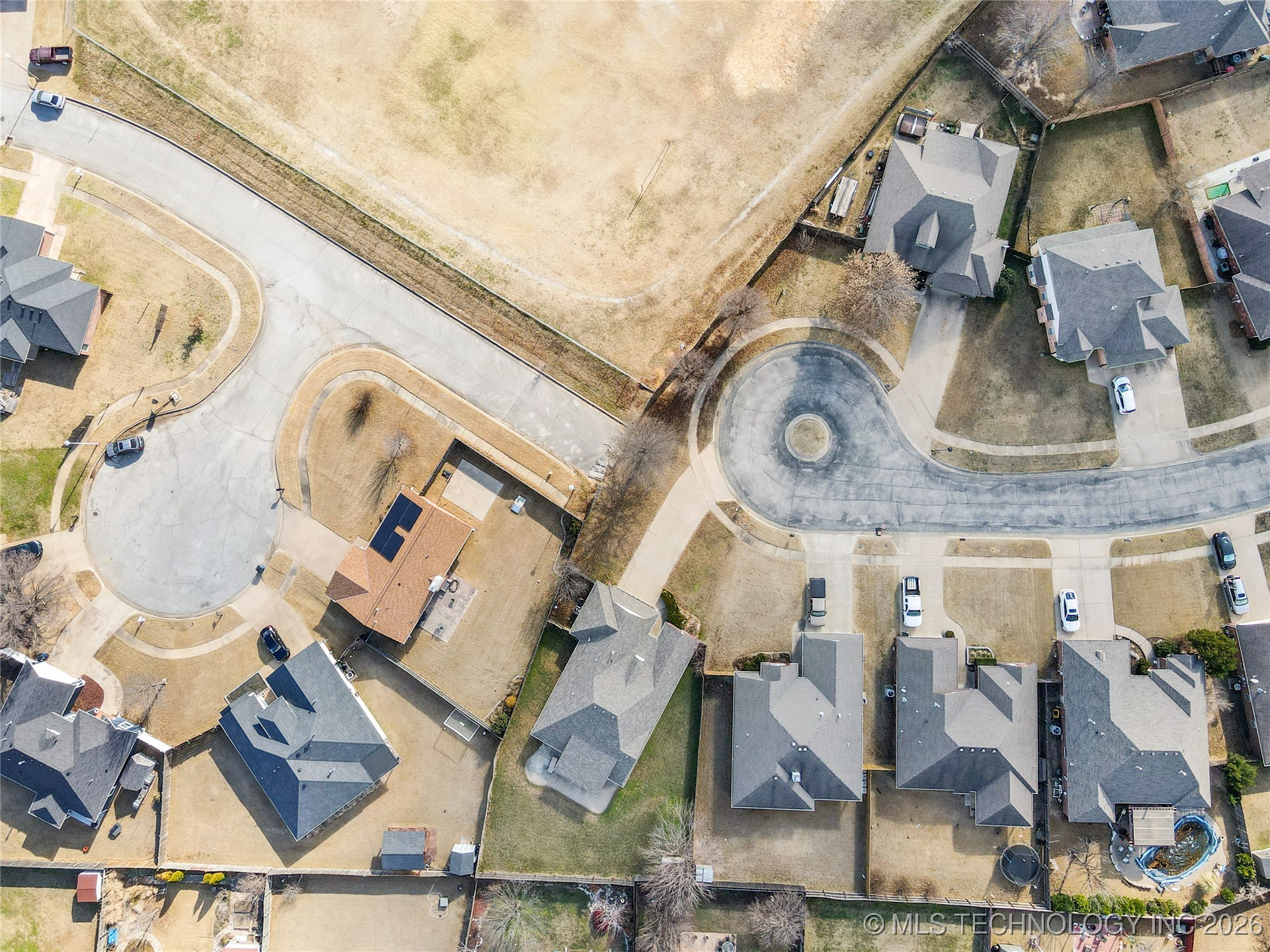 10311 E 97th Court N Property Photo 25