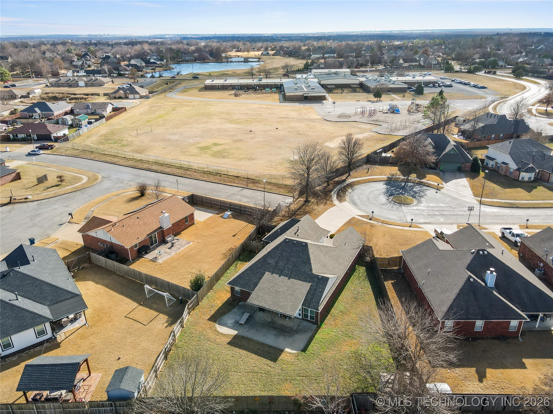 10311 E 97th Court N Property Photo 26