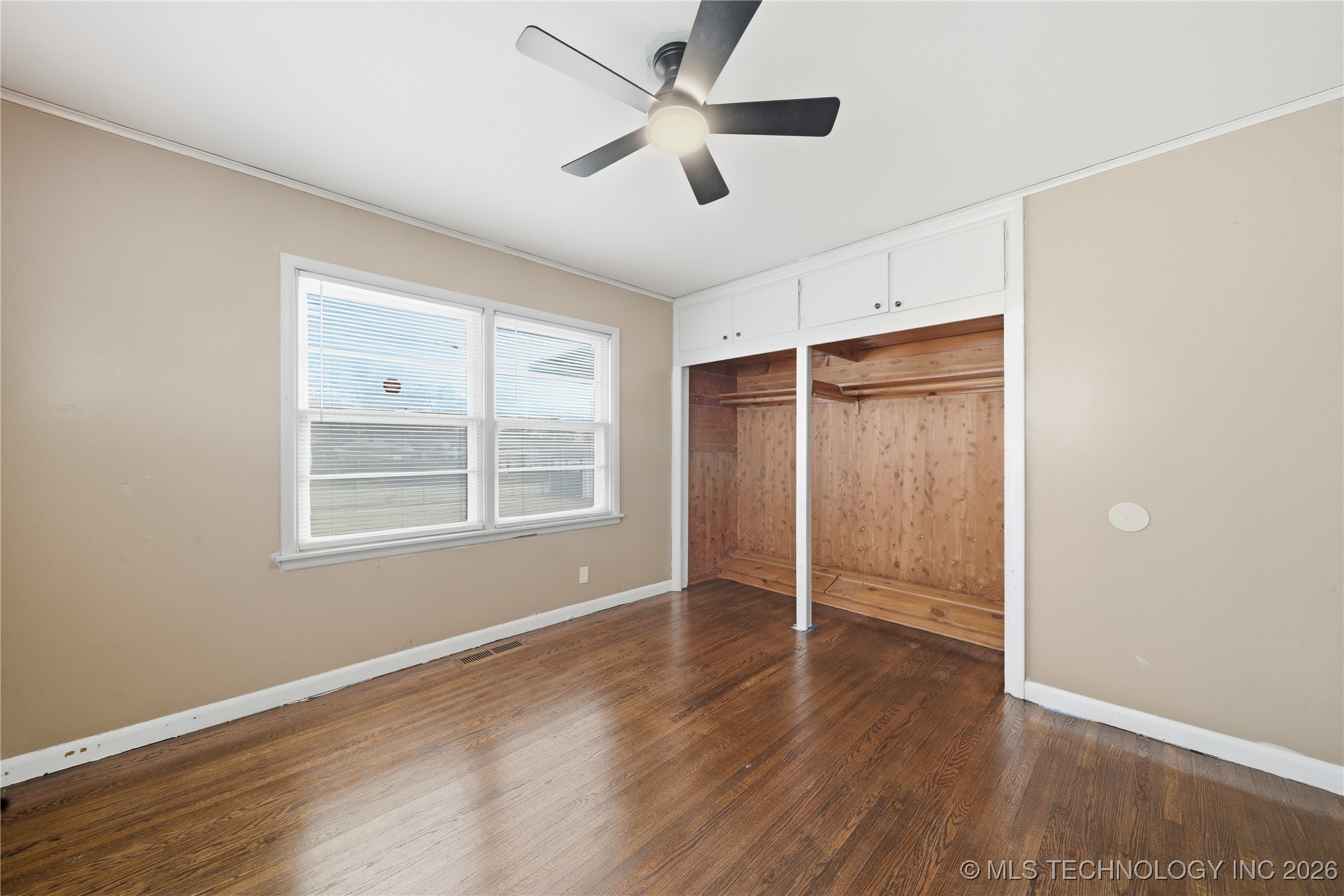 1740 W Fairview Street Property Photo 17