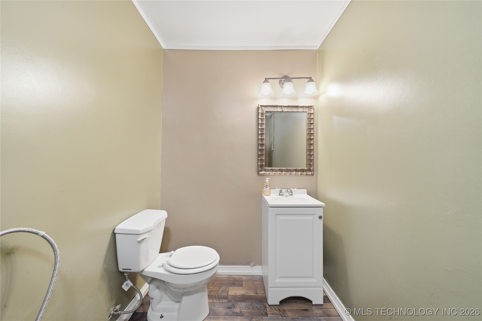 1740 W Fairview Street Property Photo 22